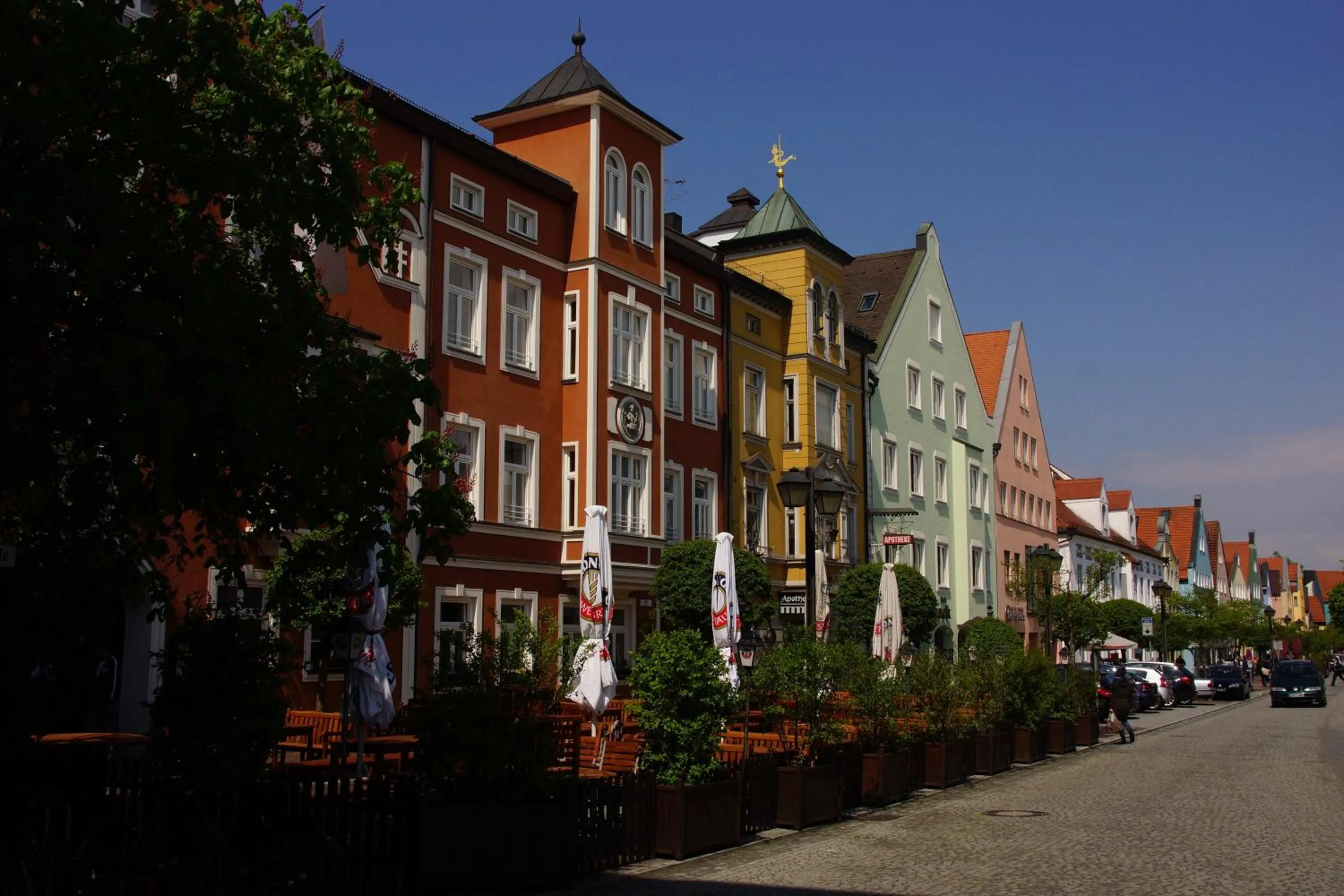 Restaurant/places to eat in FairSleep Motel Einstein Erding