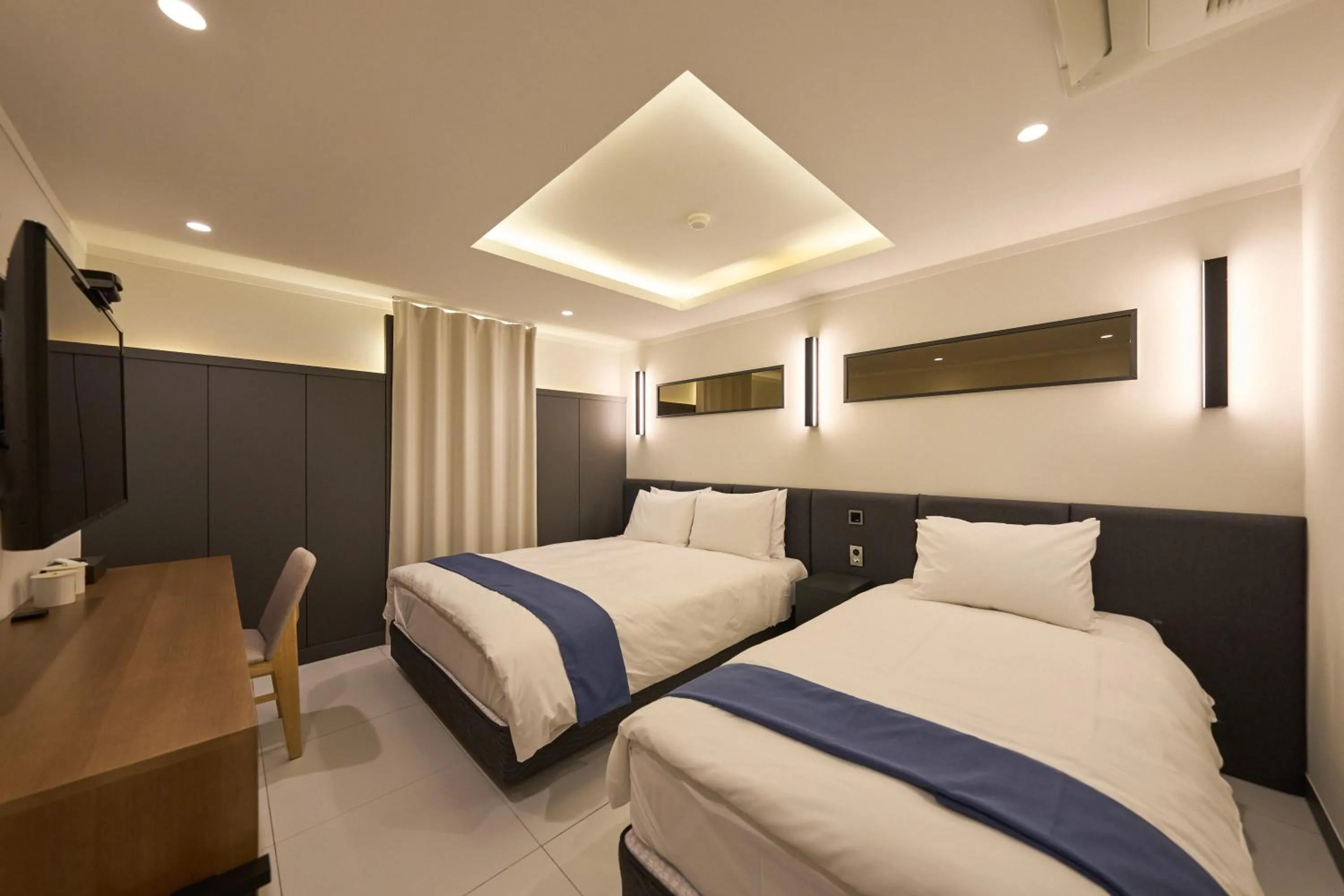 Bed in Blueduck hotel