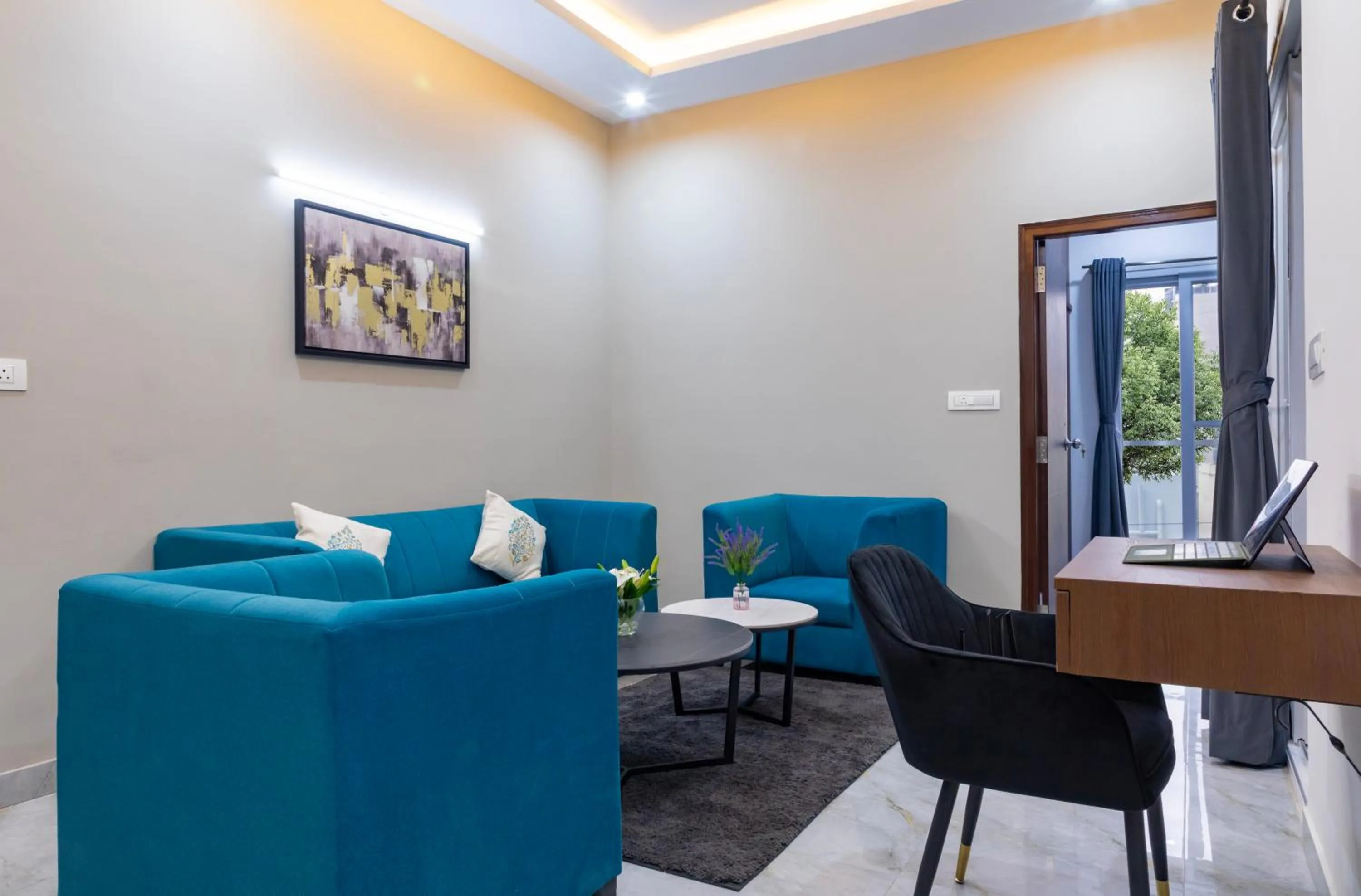 Buteak Suites BTM Layout