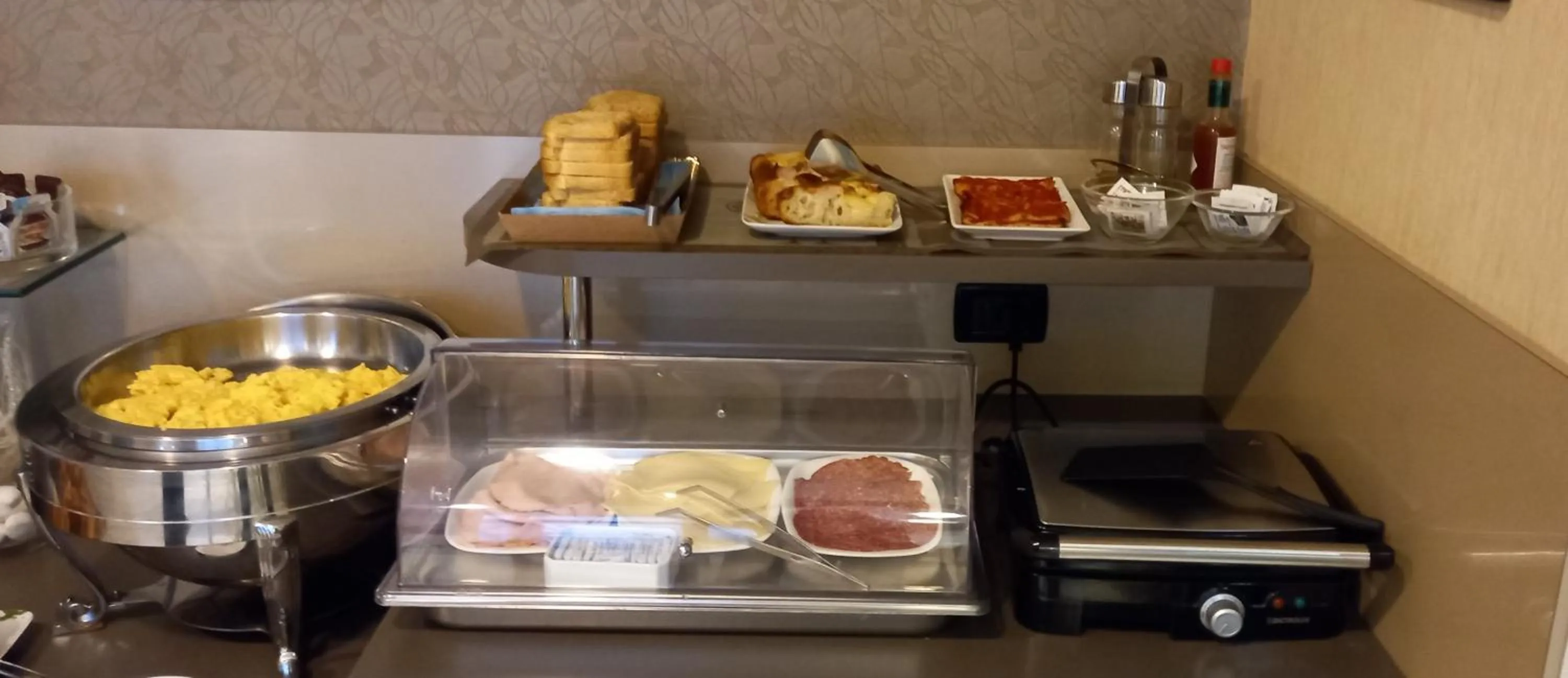 Breakfast in Hotel Aniene