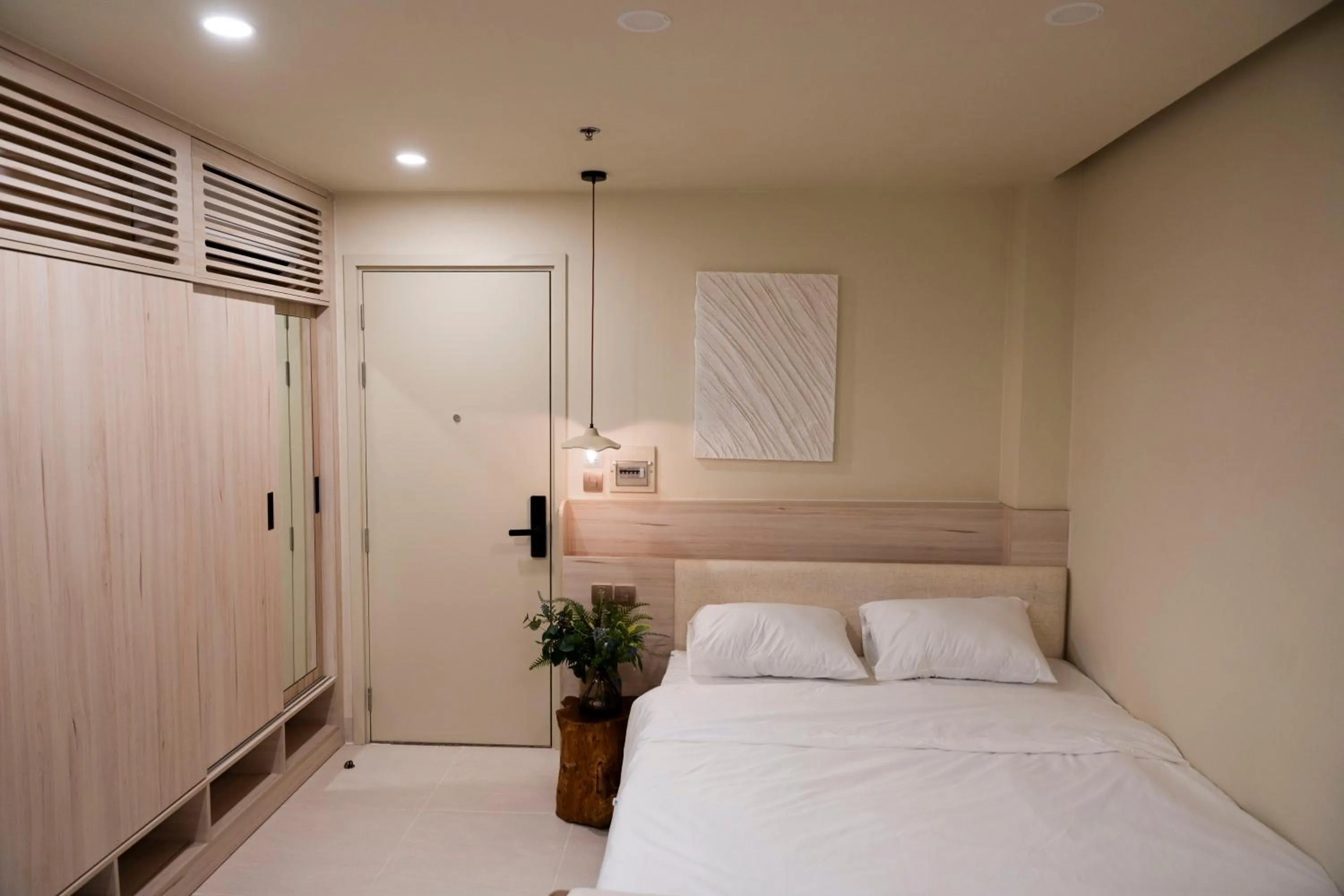 Bed in EL Where Hotel