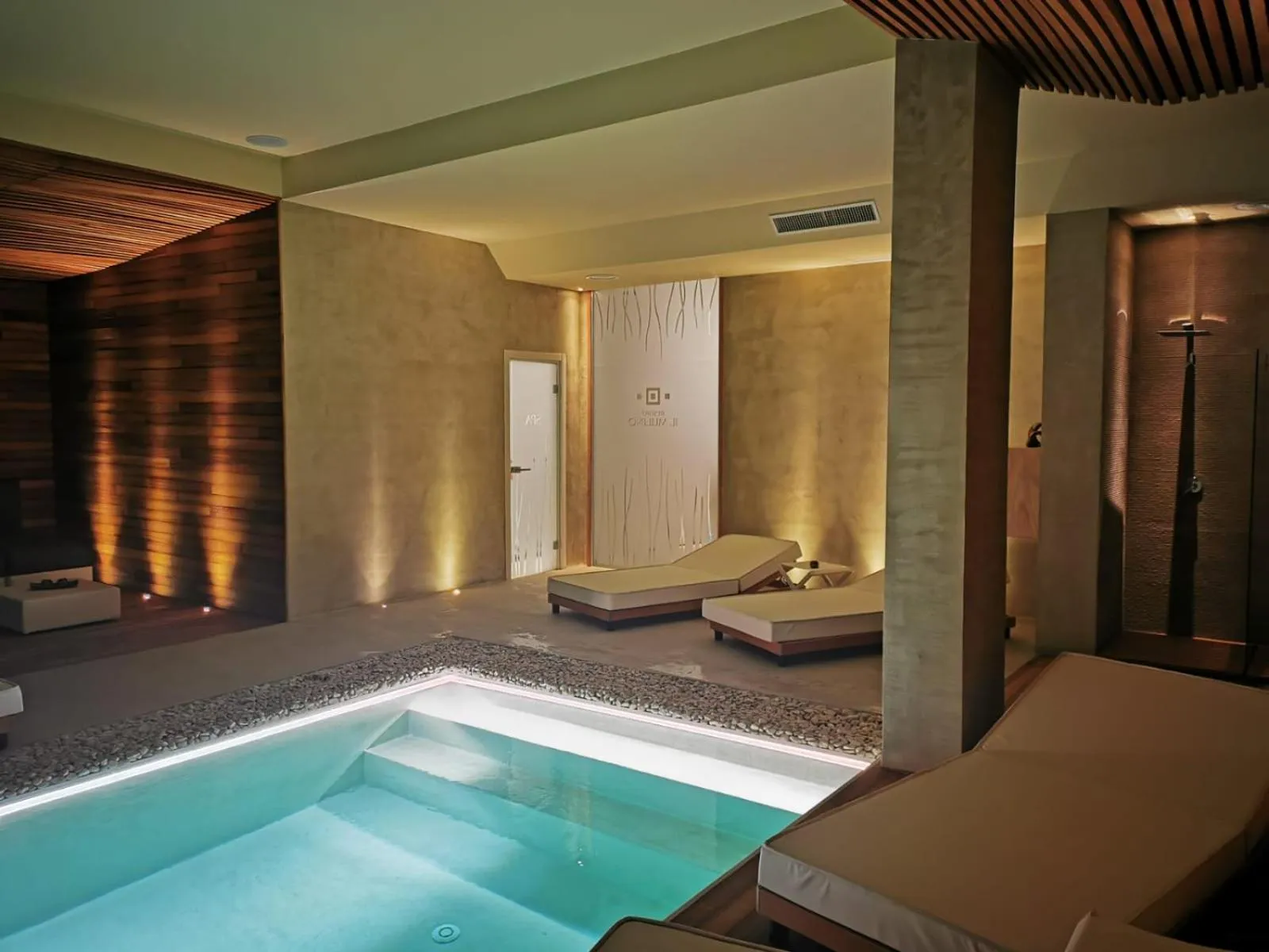 Hot Tub in Resort Il Mulino