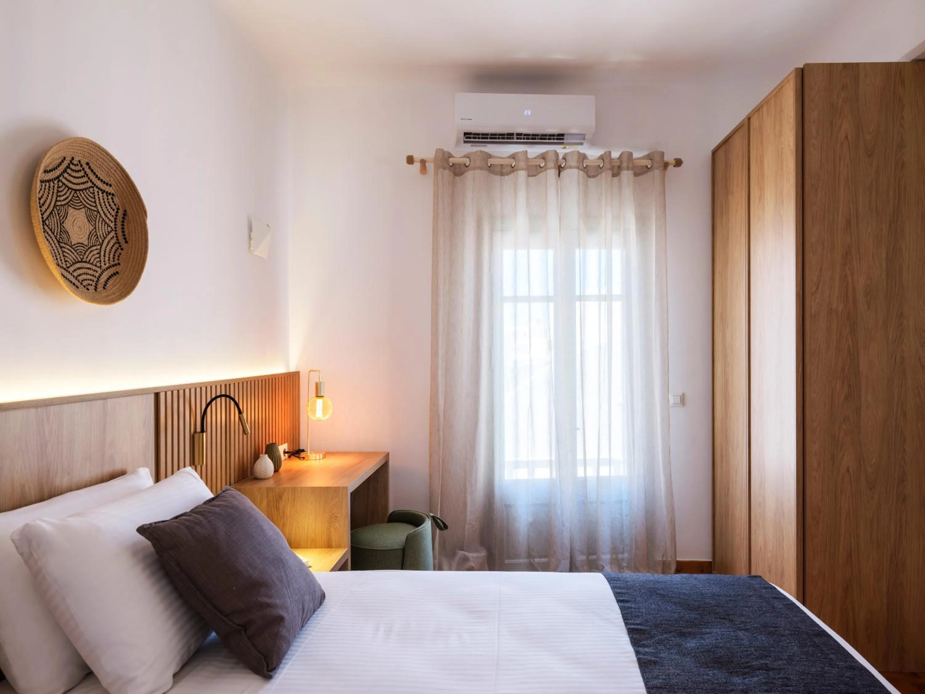 Bed in Mr & Mrs Mykonos The Residence