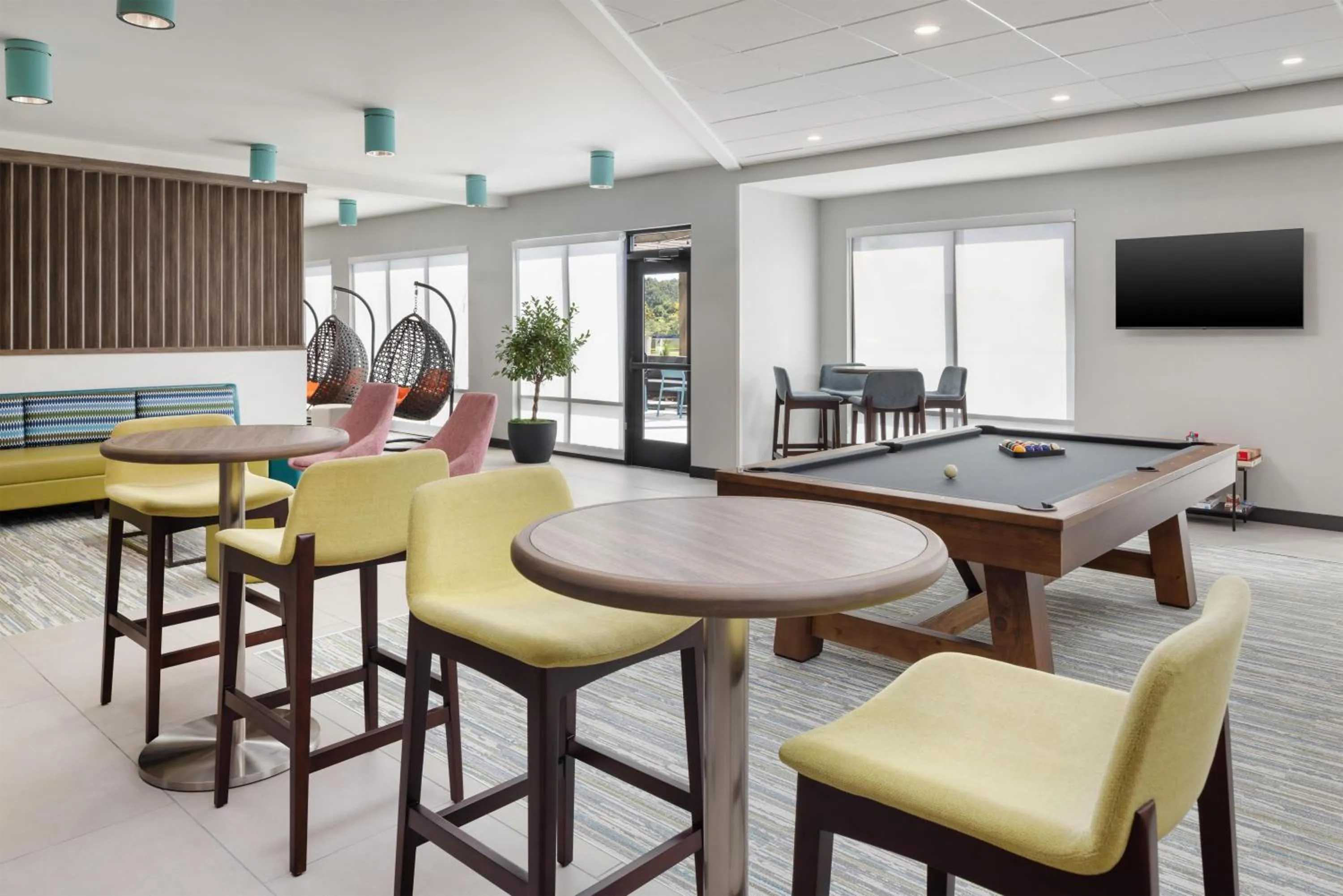 Lobby or reception in Tru By Hilton Cleveland, TN