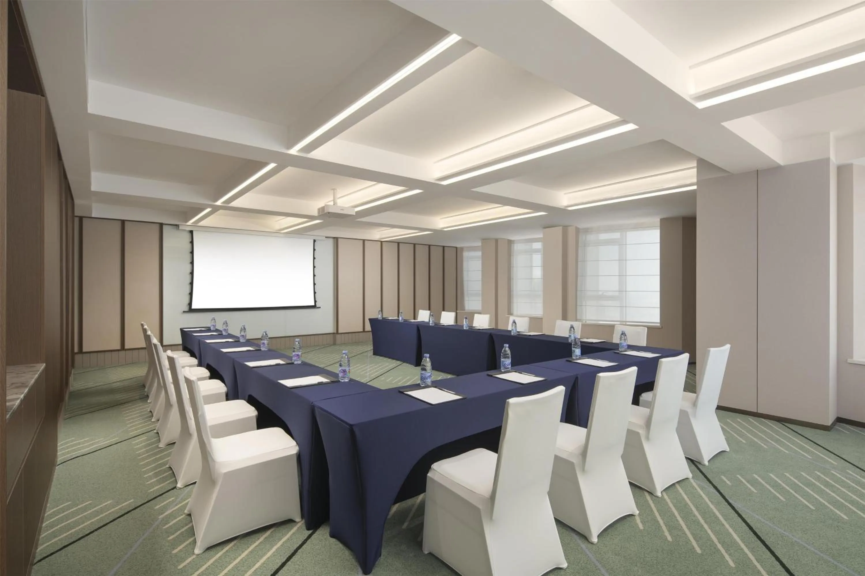 Meeting/conference room in Hilton Garden Inn Urumqi Railway Station