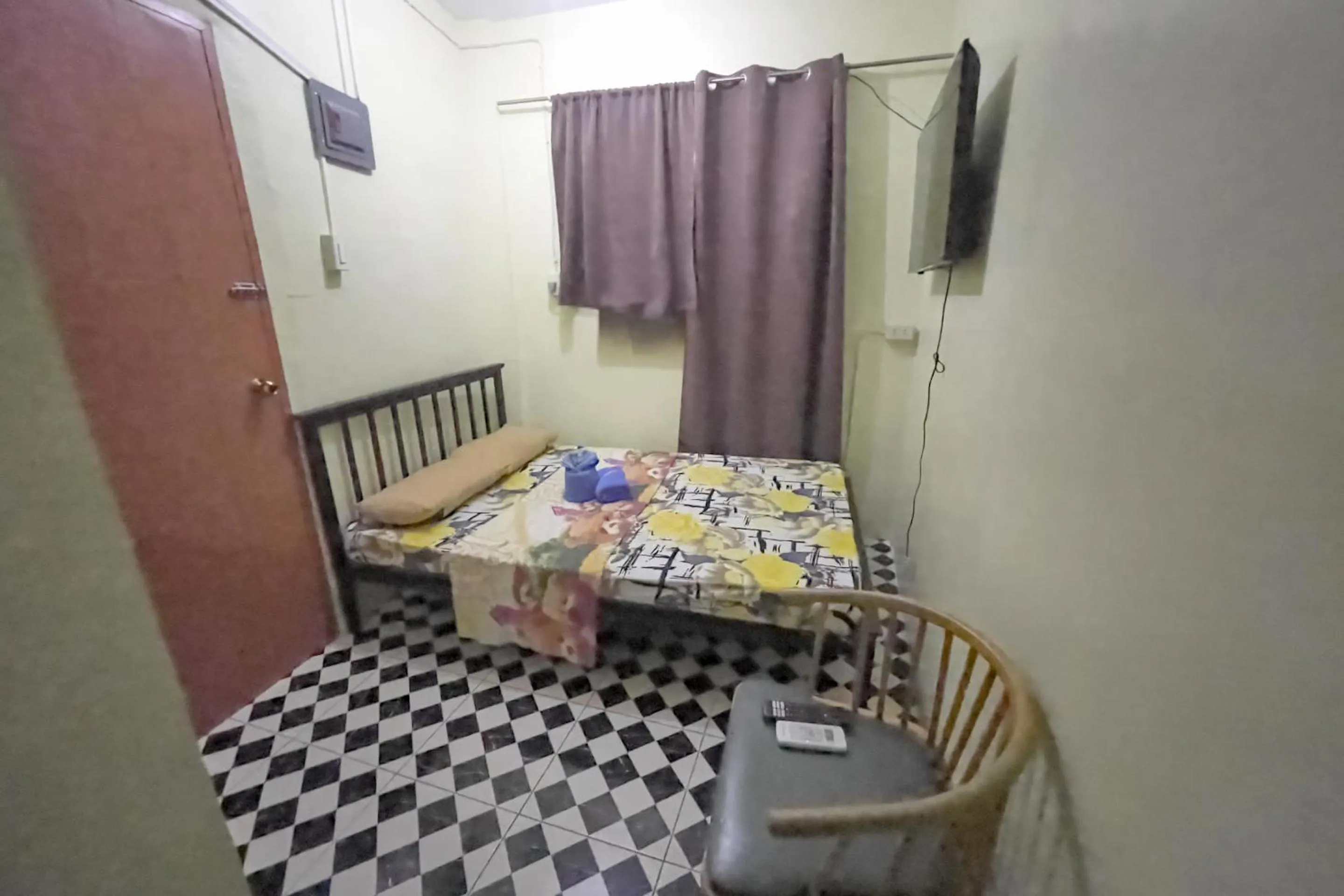 Bed in D and A Transient Inn Taguig