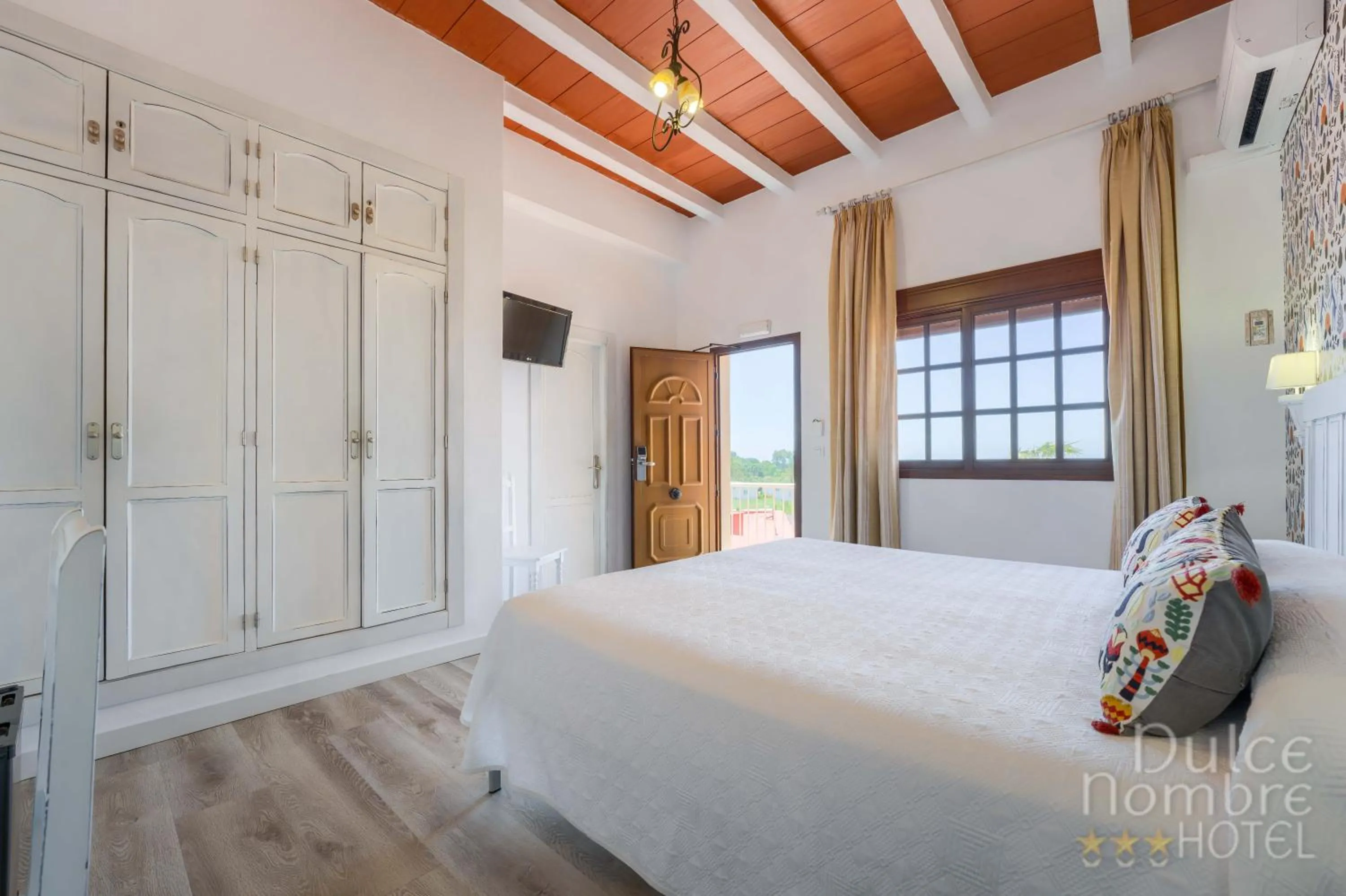 Bed in Dulce Nombre Hotel - Apartamentos