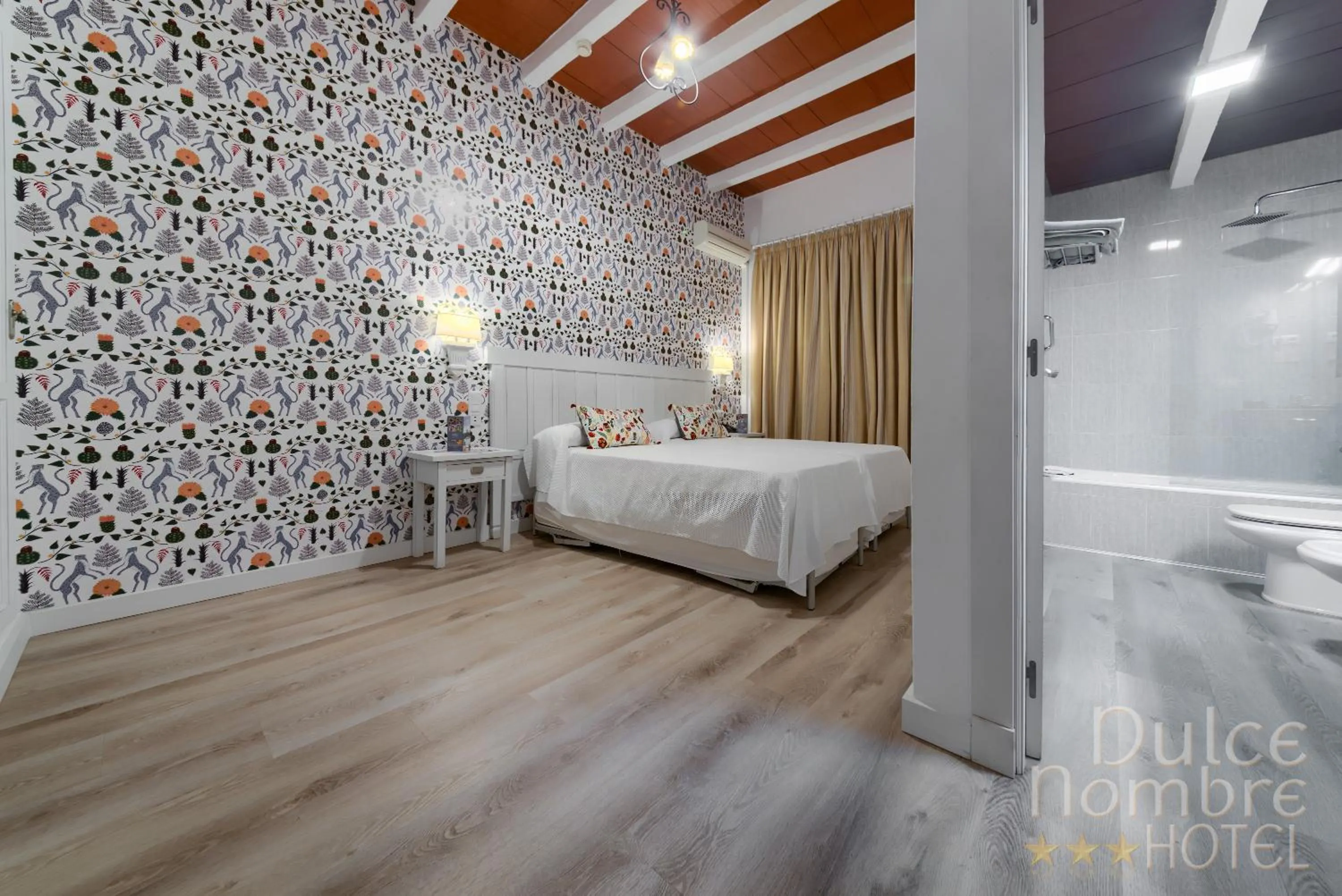 Bed in Dulce Nombre Hotel - Apartamentos