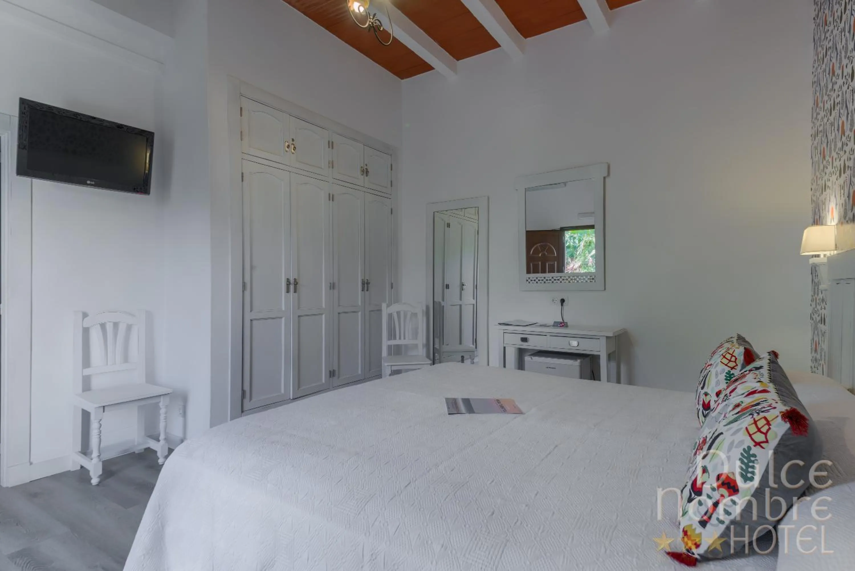 Bed in Dulce Nombre Hotel - Apartamentos