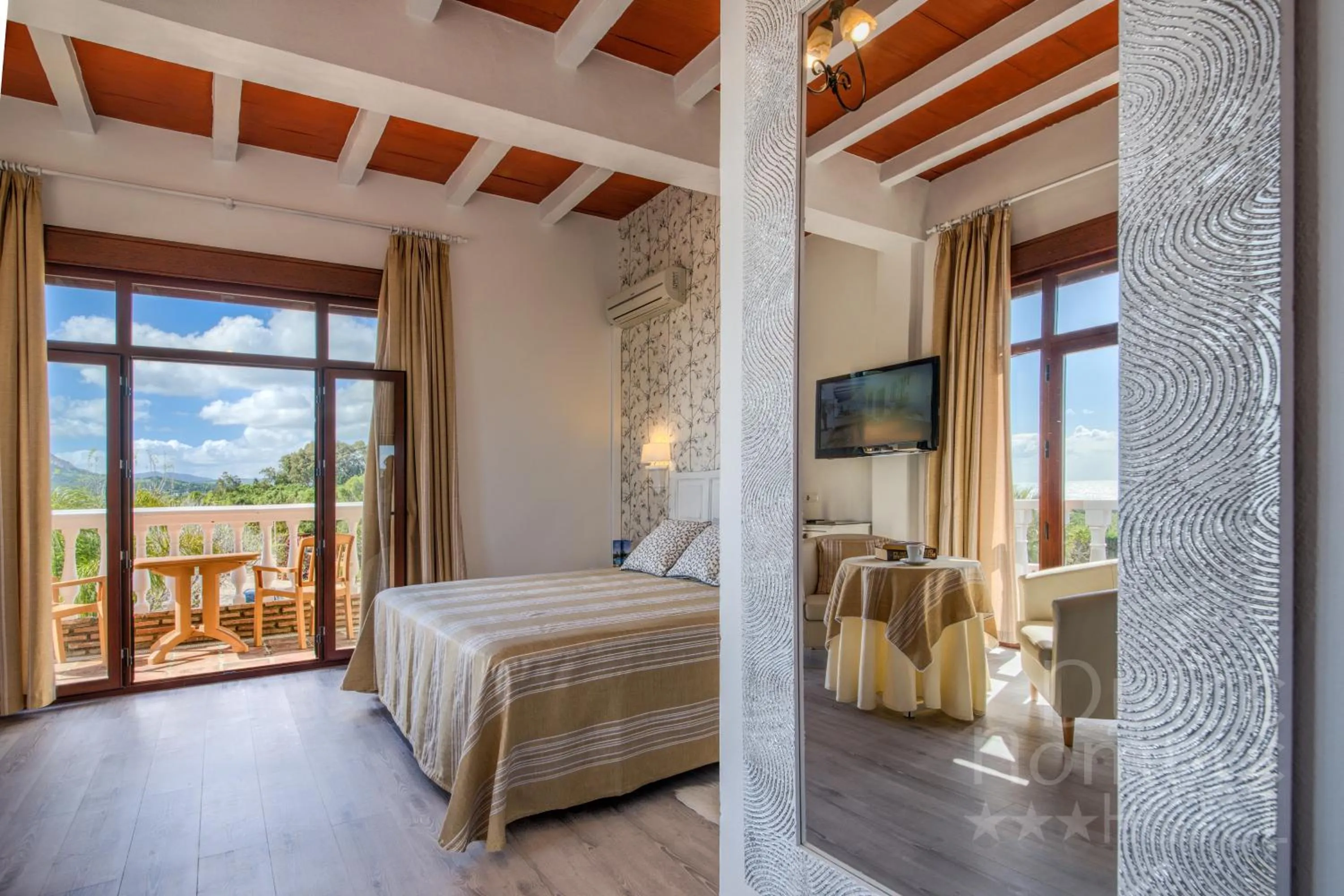 Bed in Dulce Nombre Hotel - Apartamentos