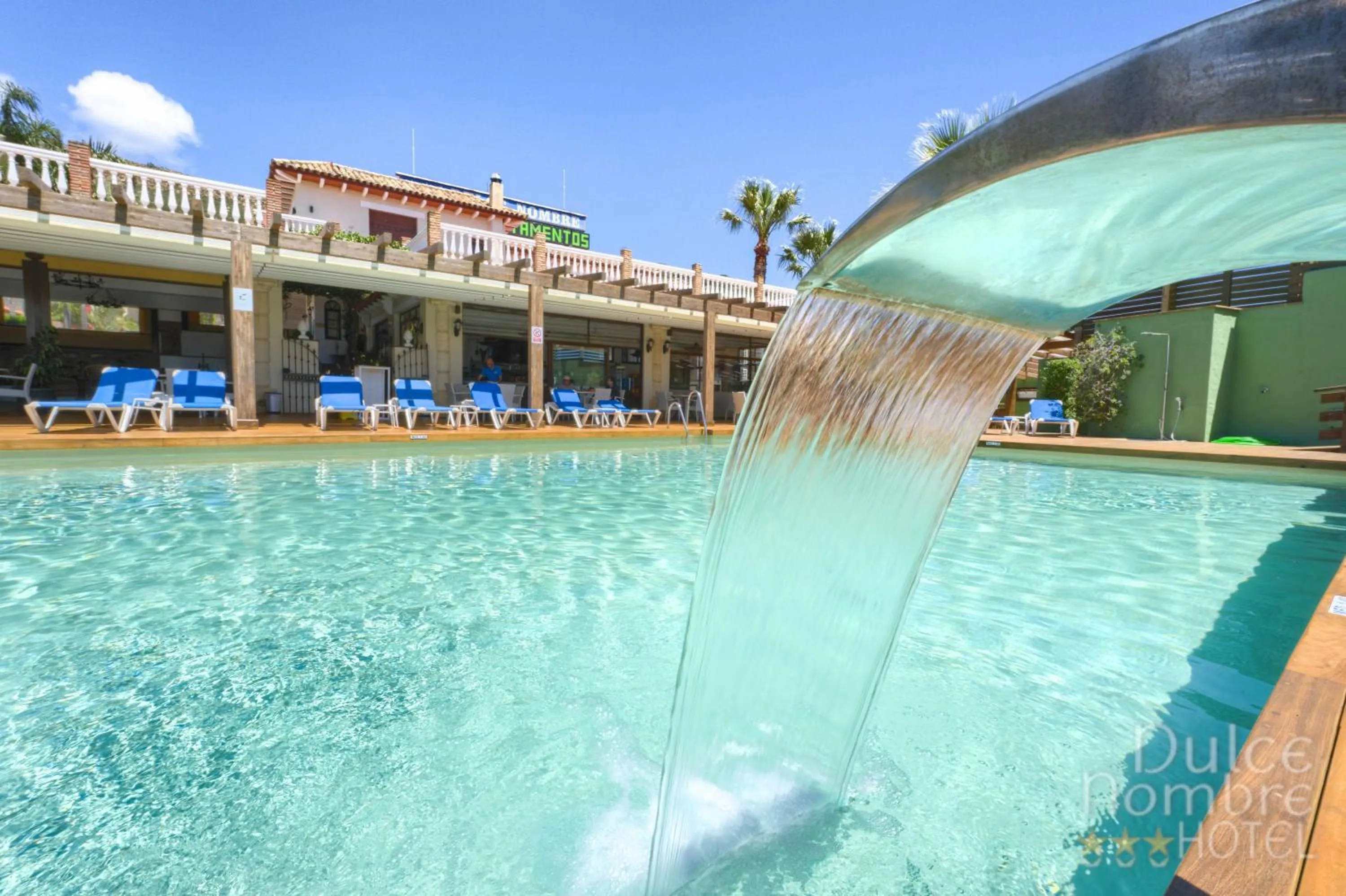 Swimming pool in Dulce Nombre Hotel - Apartamentos