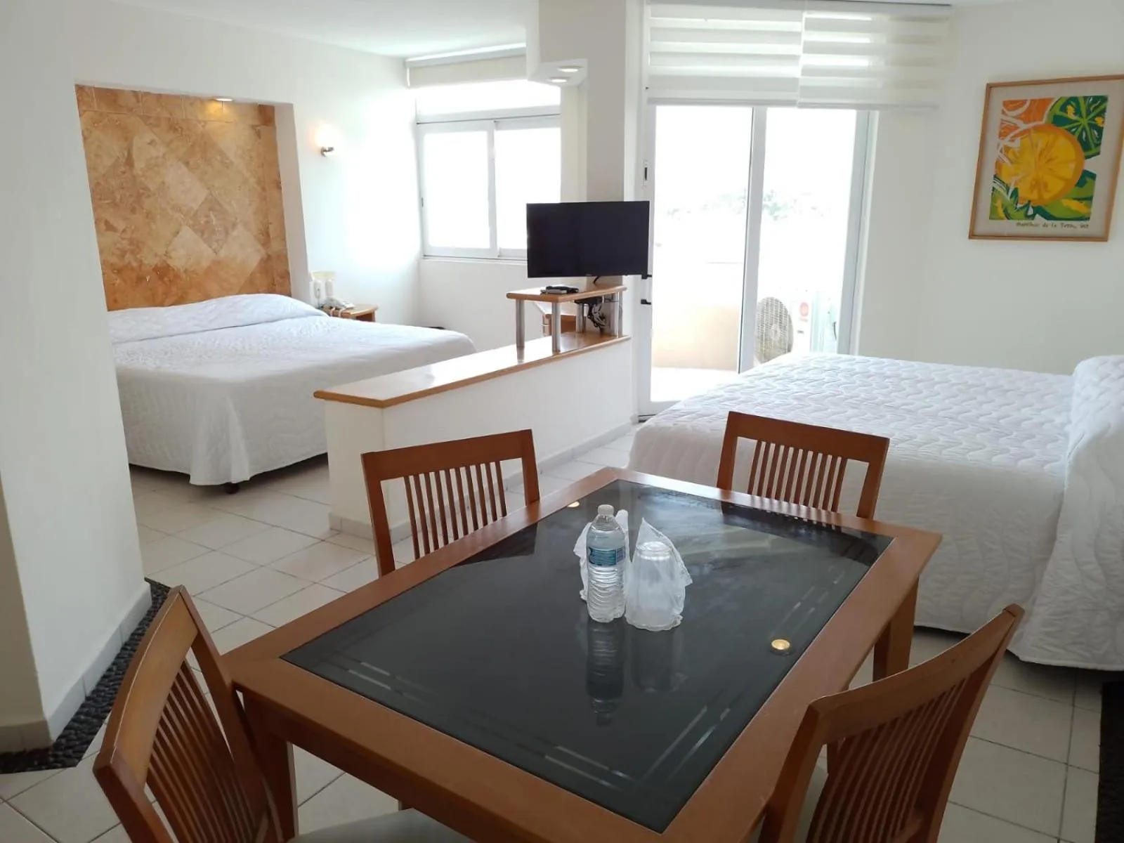 Photo of the whole room in Angeles Suites & Hotel