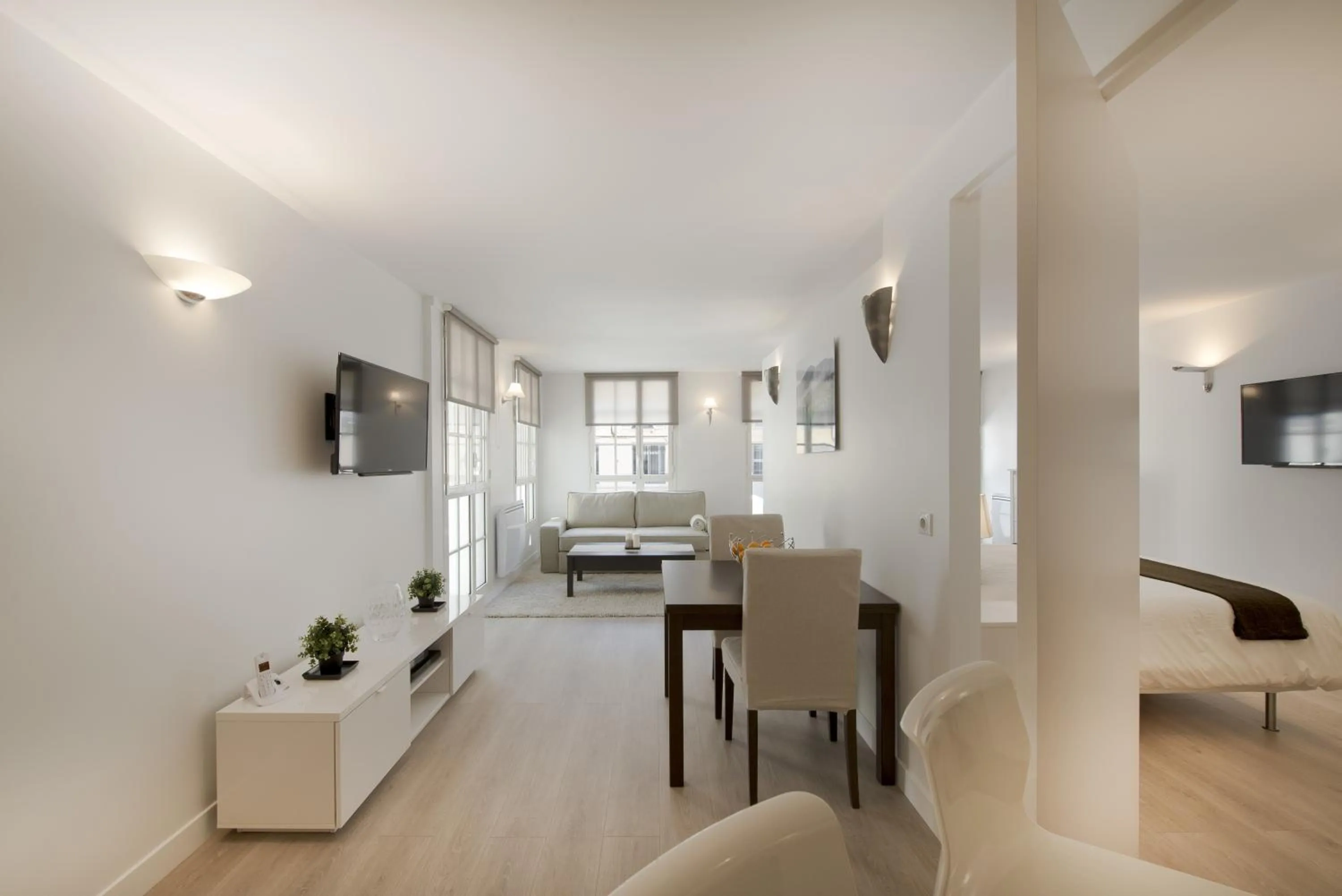 Photo of the whole room in Appartements - Le Logis Versaillais