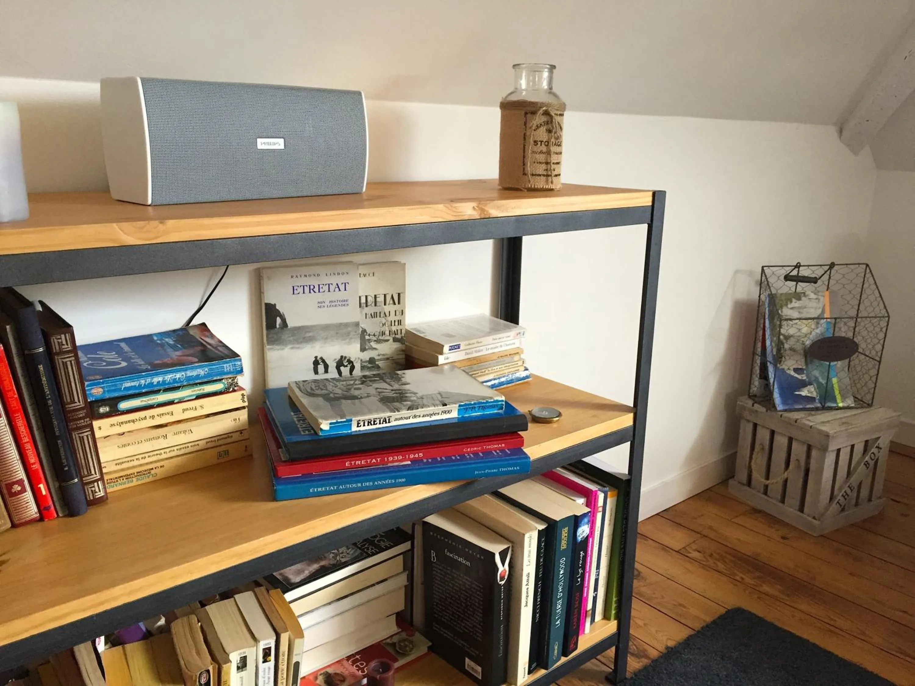 Library in Le Loft du Clocheton