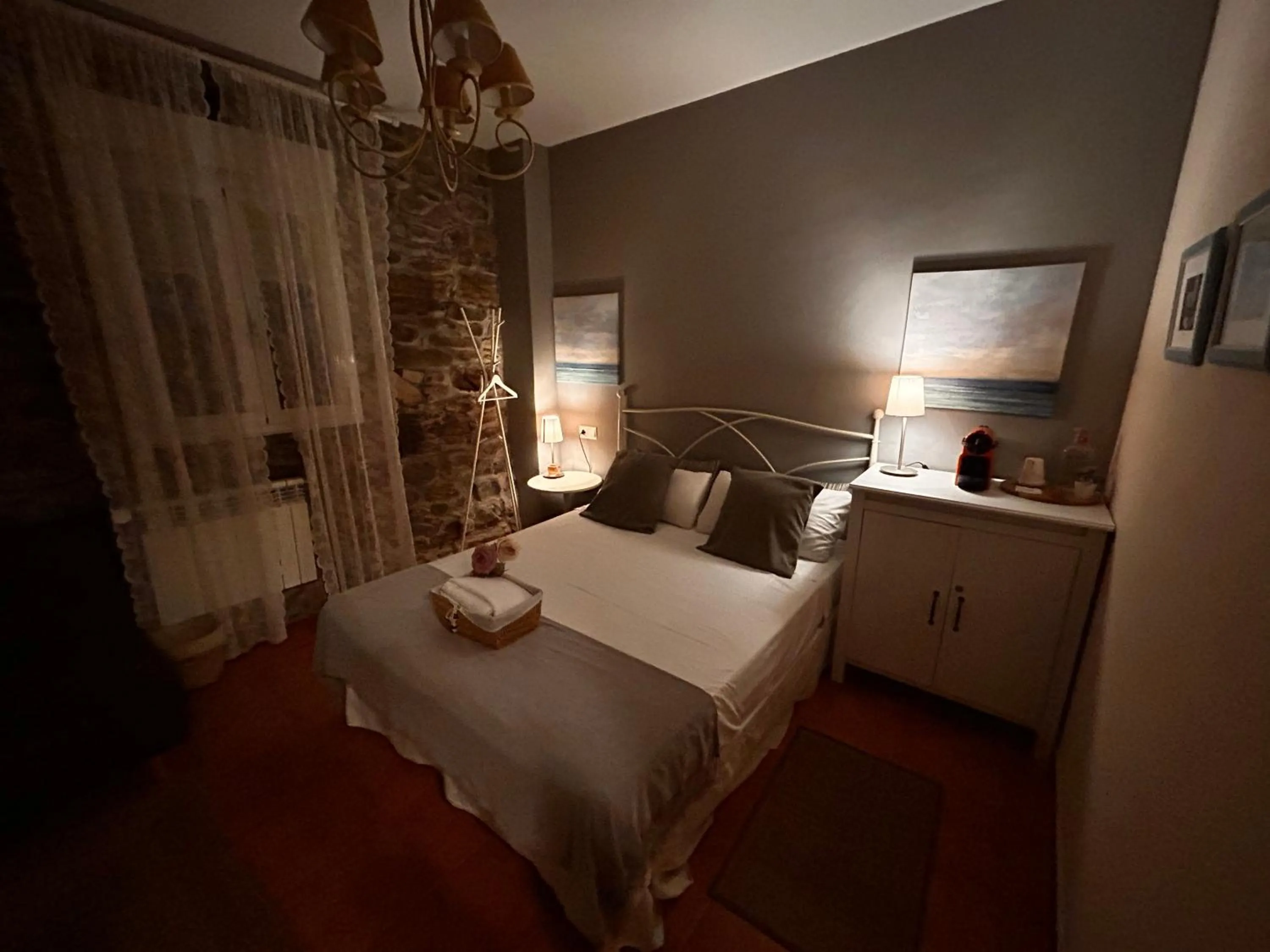 Queen Room - single occupancy in Hostal Casa San Nicolas