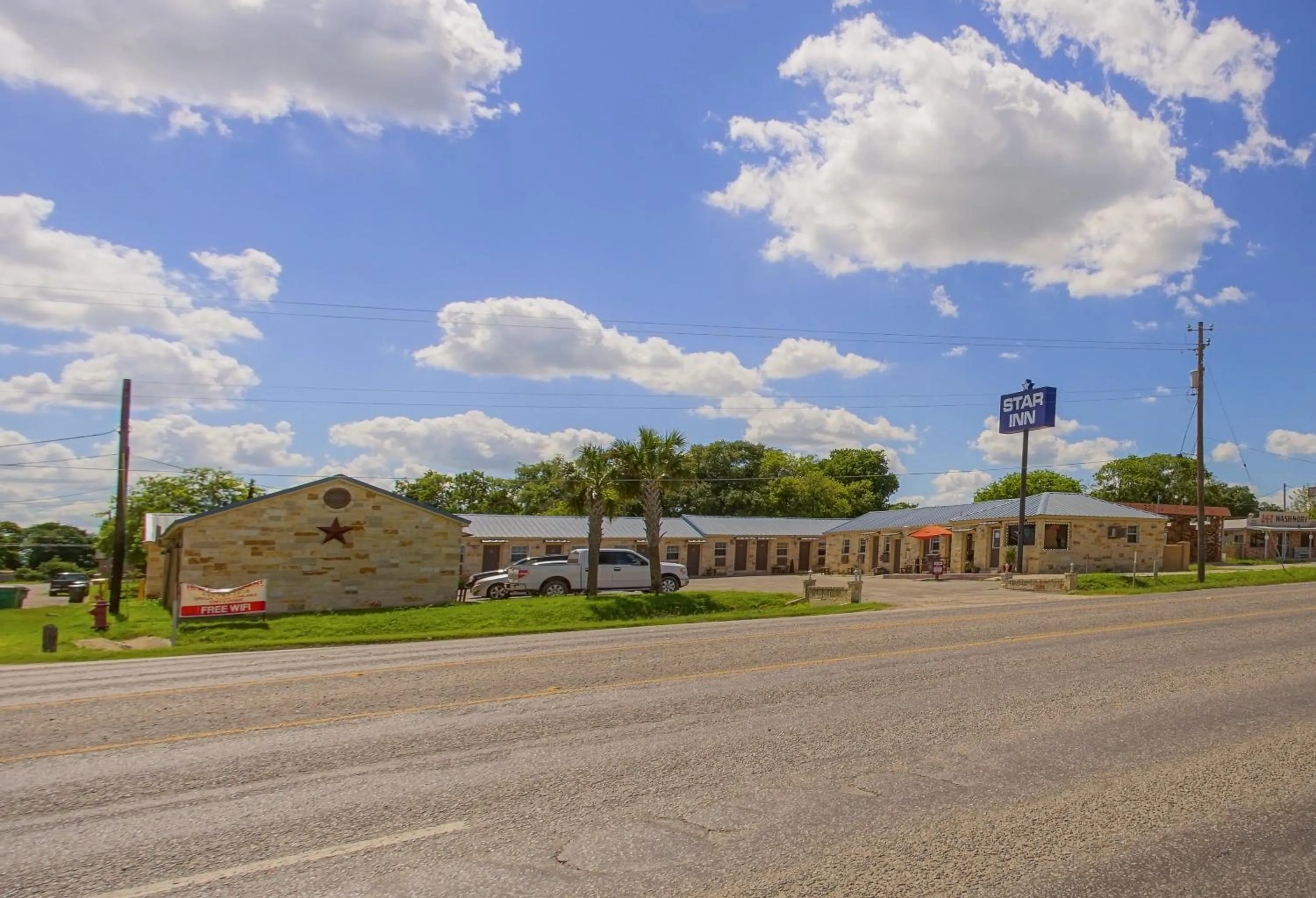 Bird's eye view in Star Inn