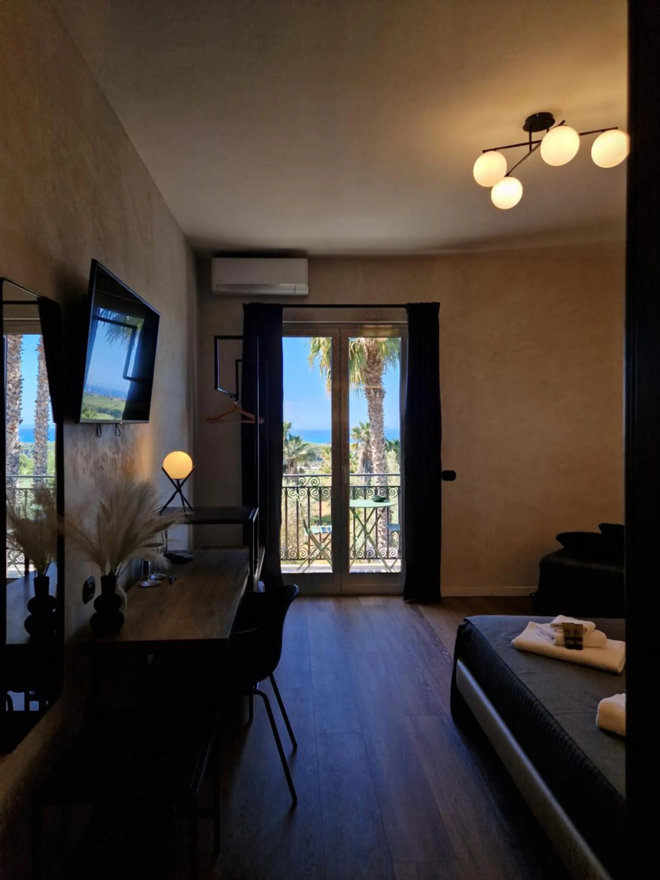 Sea view, Bed in Villa Lekythos