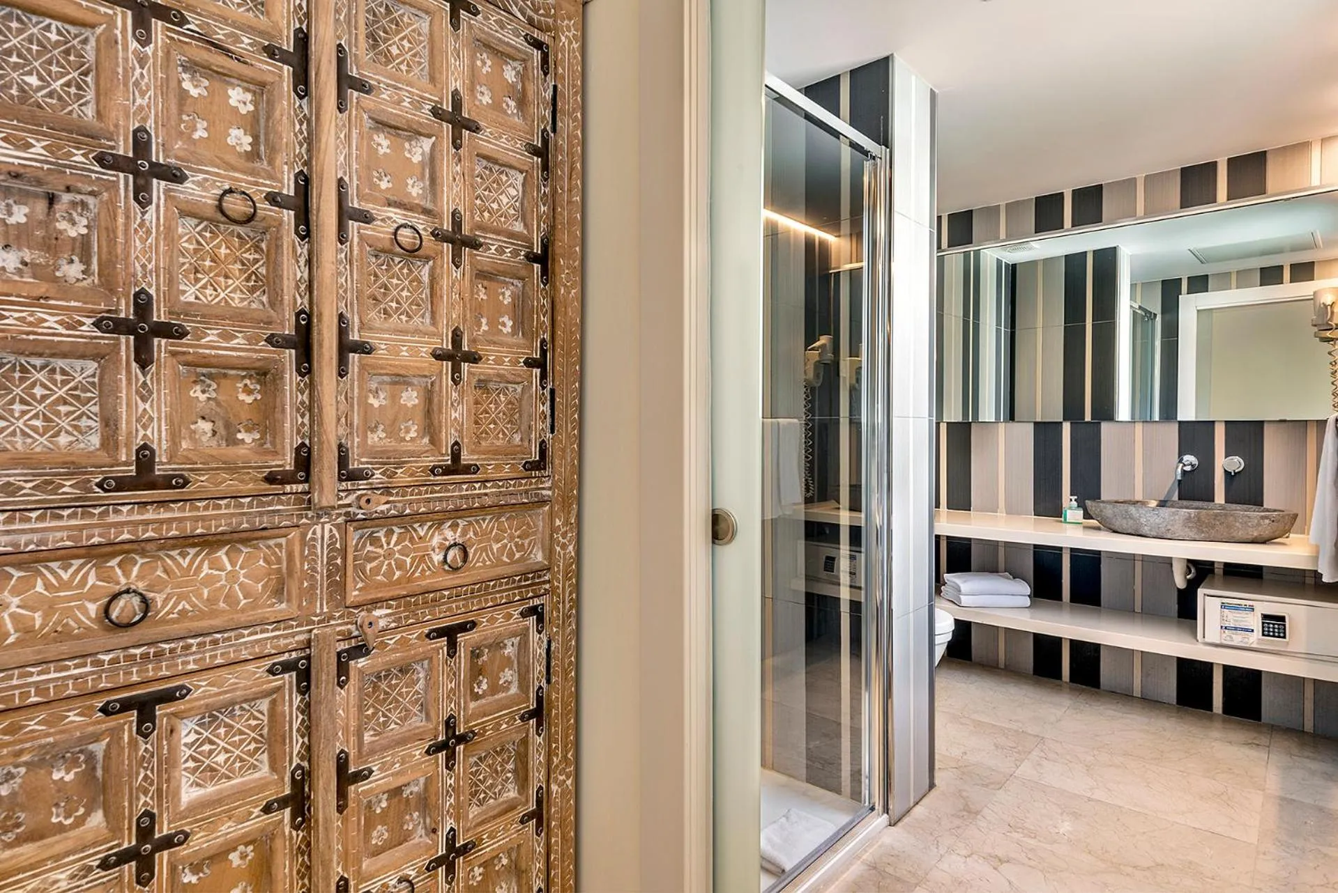 Bathroom in Limonaia