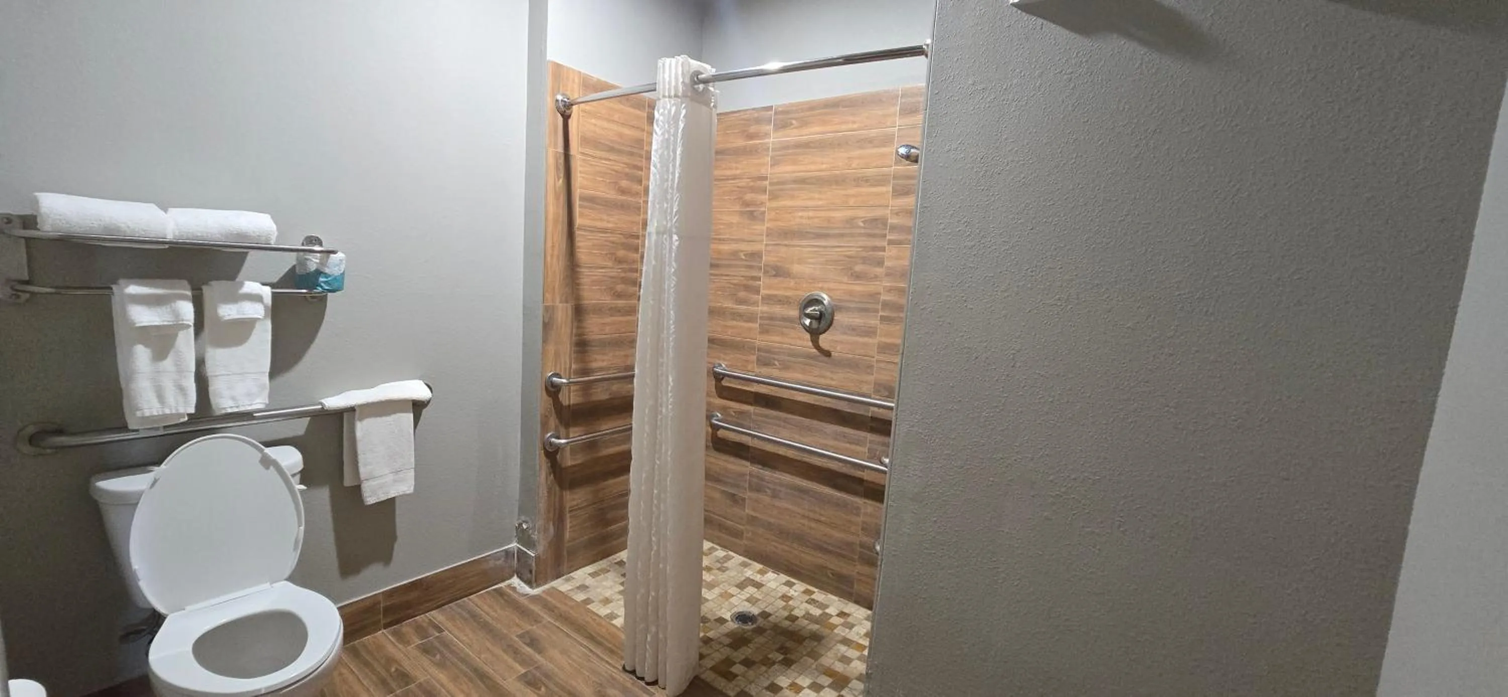 Bathroom in Super 8 by Wyndham Carrizo Springs