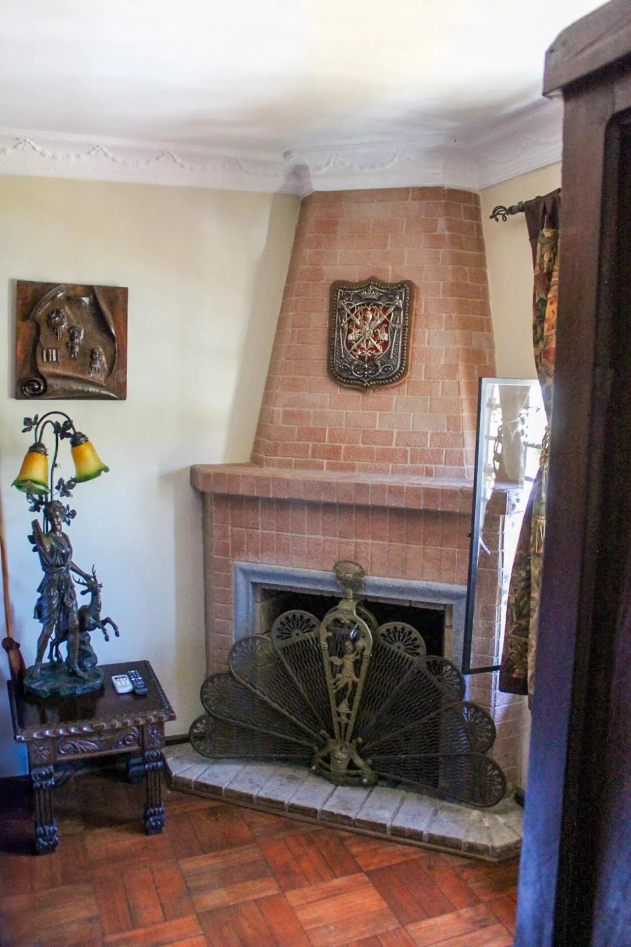 fireplace in Castillo Medieval