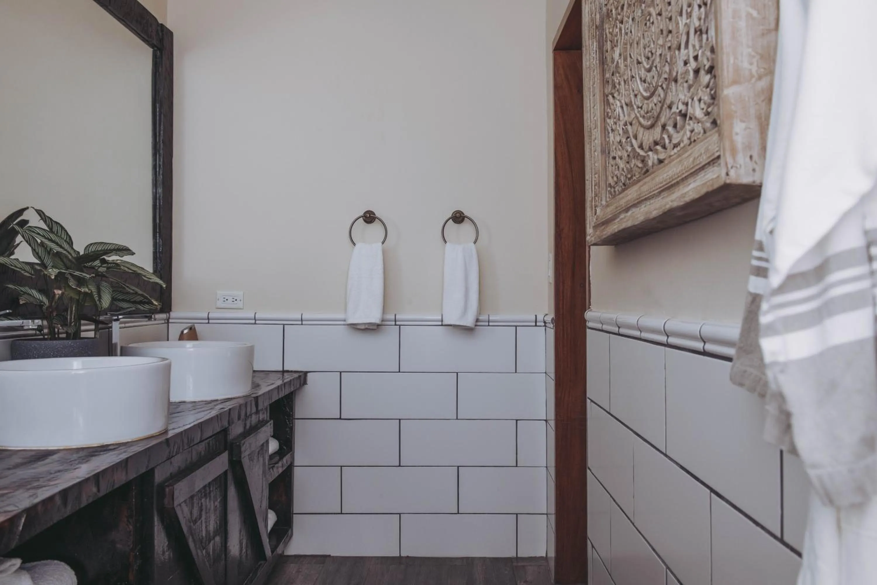 Bathroom in Sansara Surf Yoga & Resort