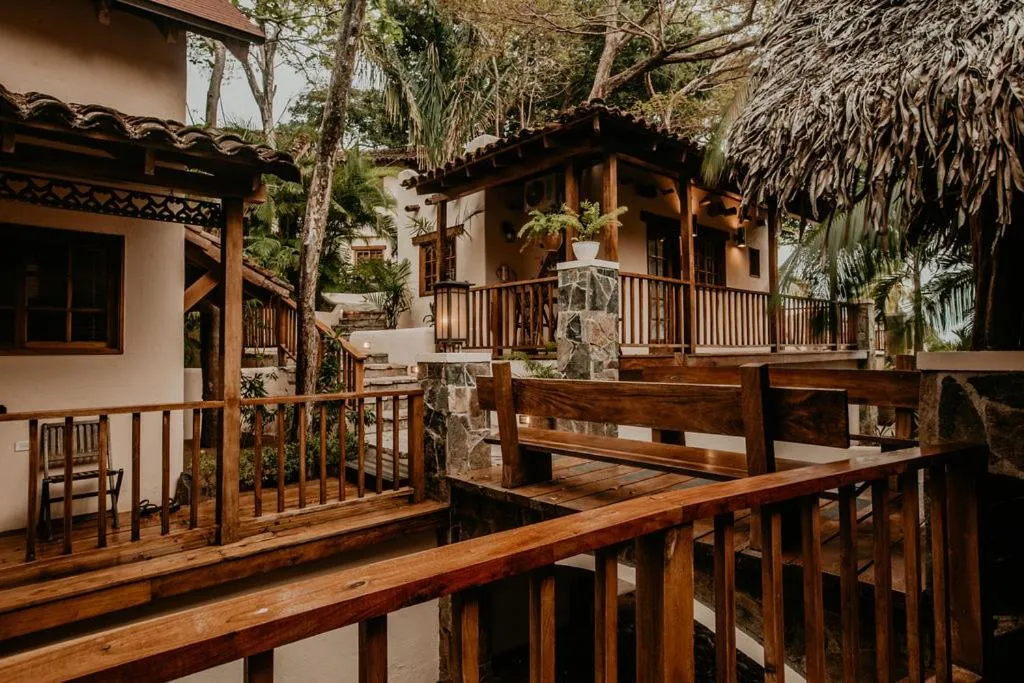 Property building in Sansara Surf Yoga & Resort