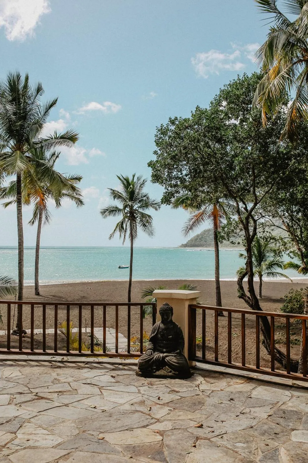 Property building in Sansara Surf Yoga & Resort