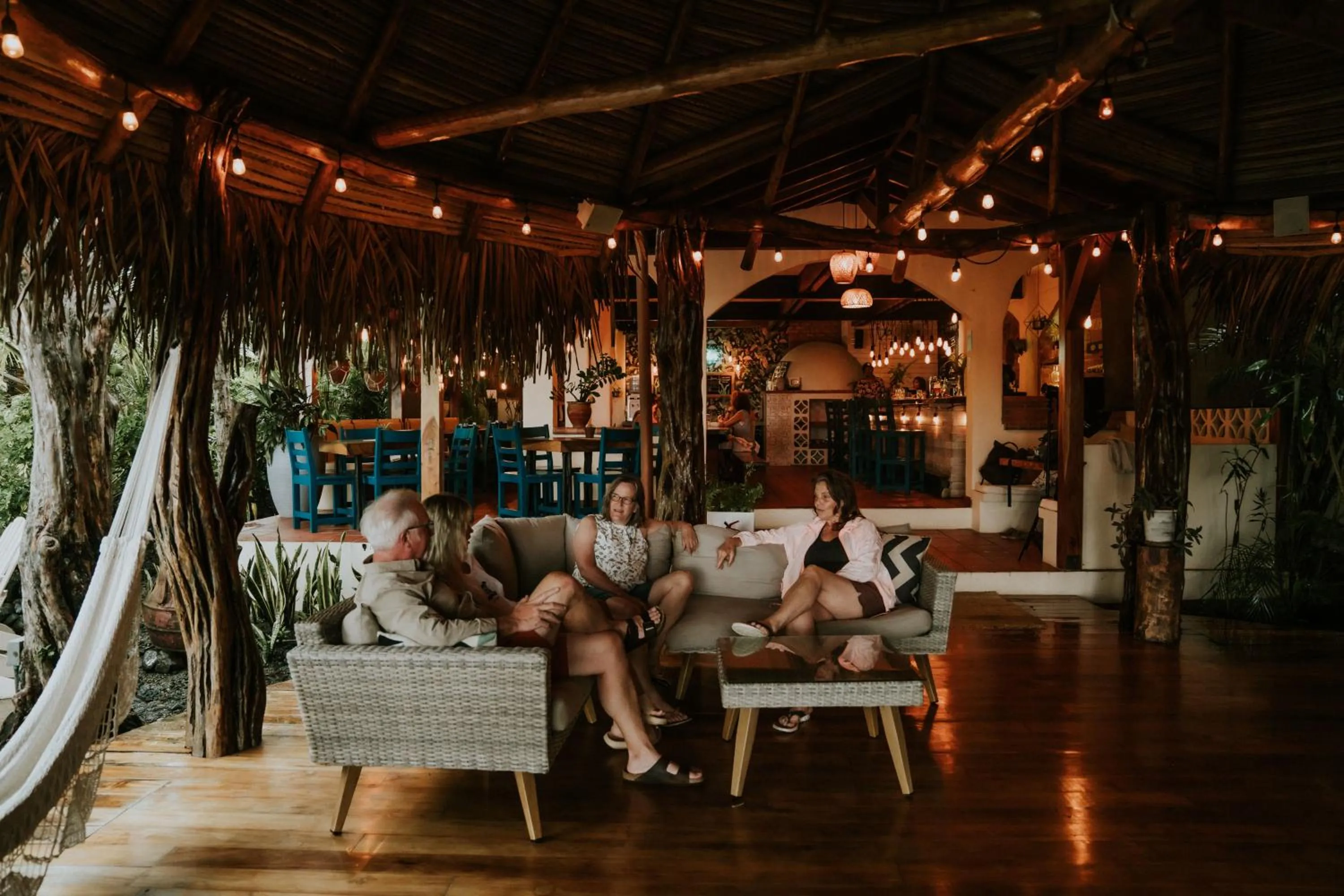 Restaurant/places to eat in Sansara Surf Yoga & Resort