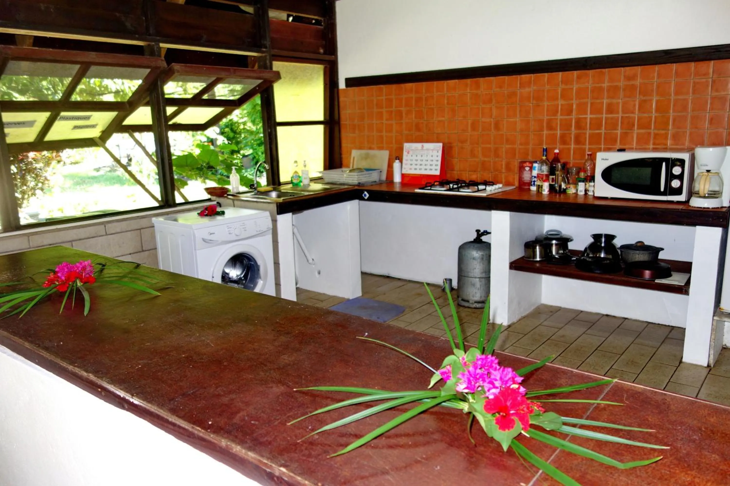 Kitchen or kitchenette in Pension Les Trois Cascades