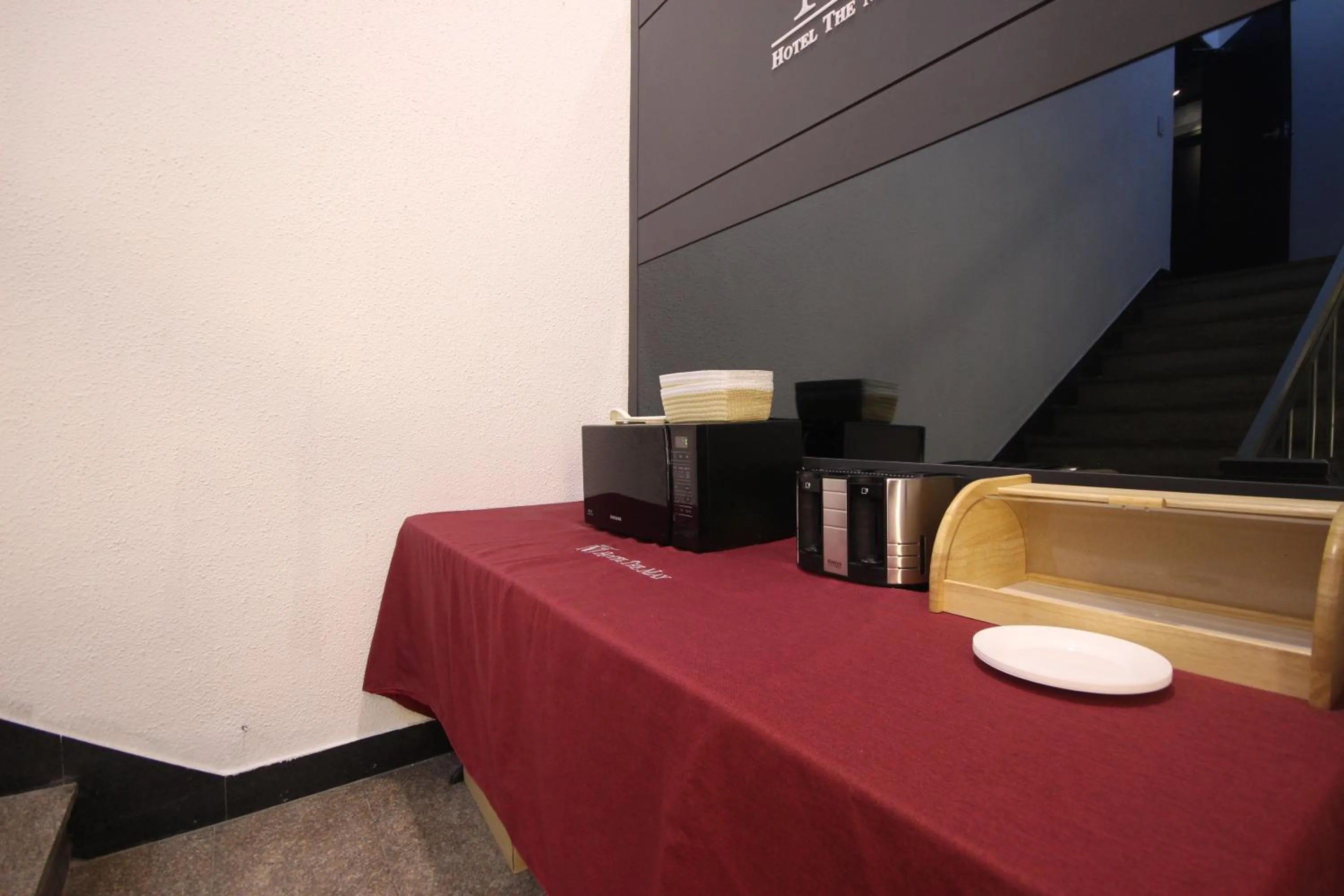 Facade/entrance in The May Hotel