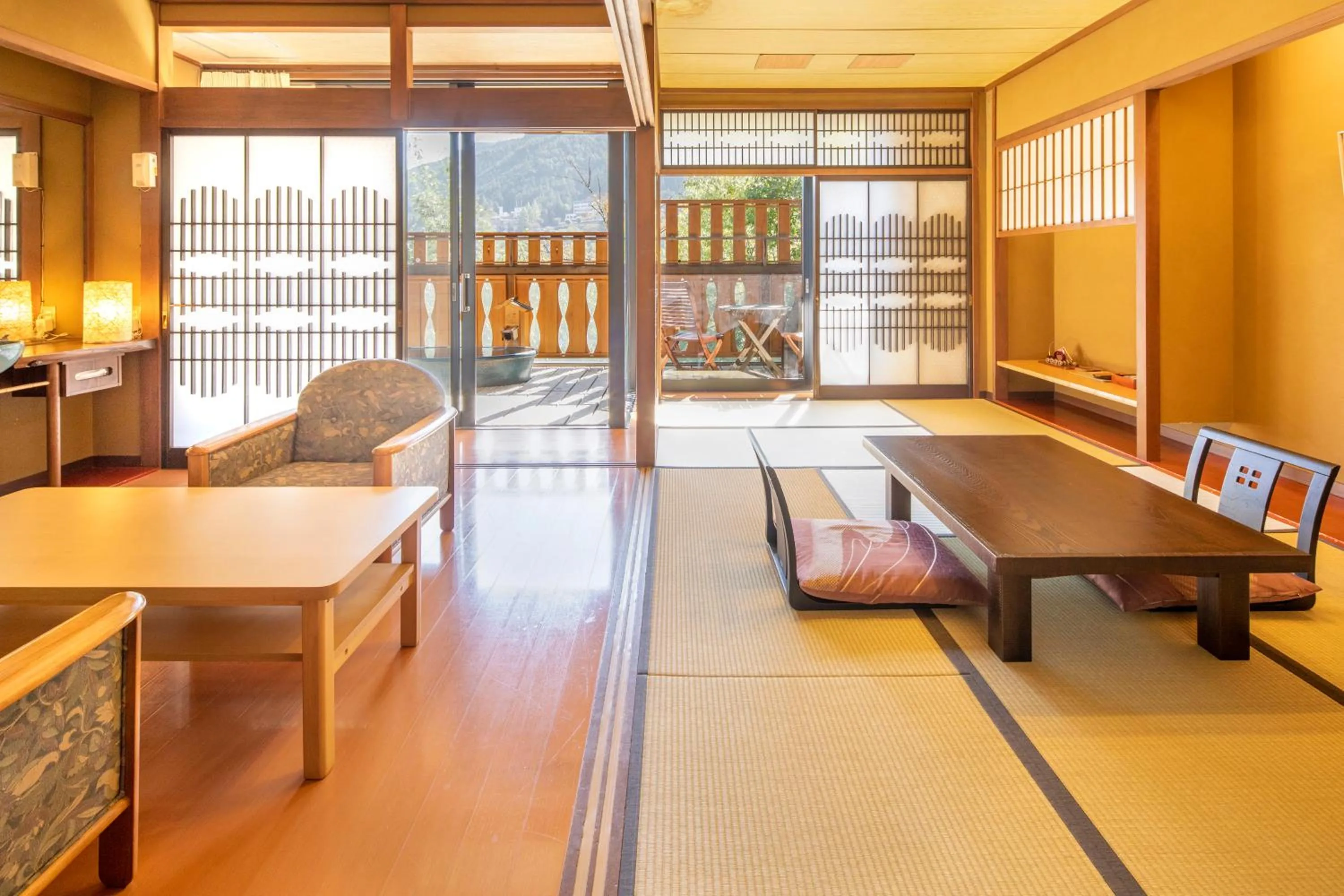 Photo of the whole room in Bosenkan