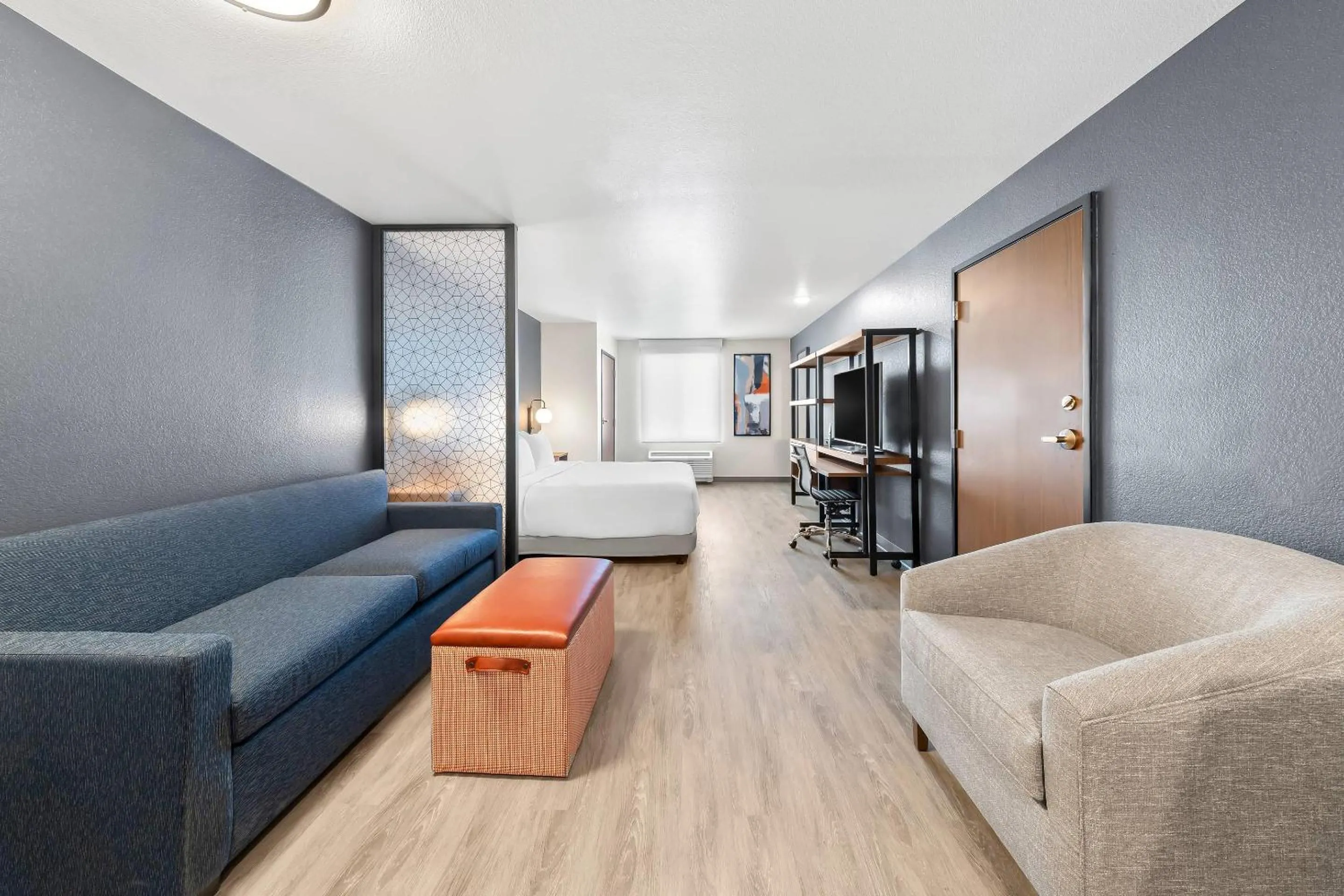 Bedroom in Everhome Suites San Bernardino - Loma Linda
