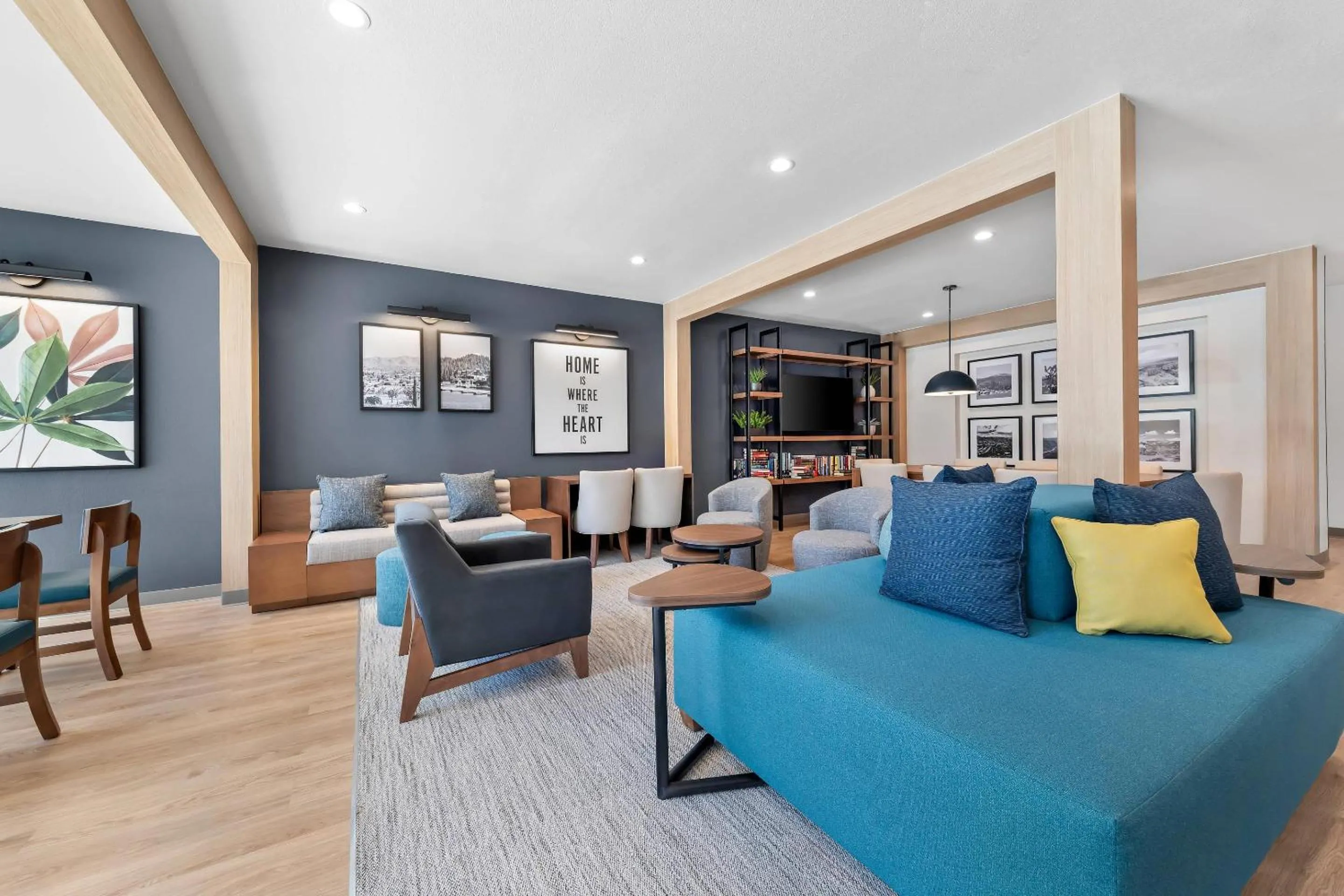 Lobby or reception in Everhome Suites San Bernardino - Loma Linda