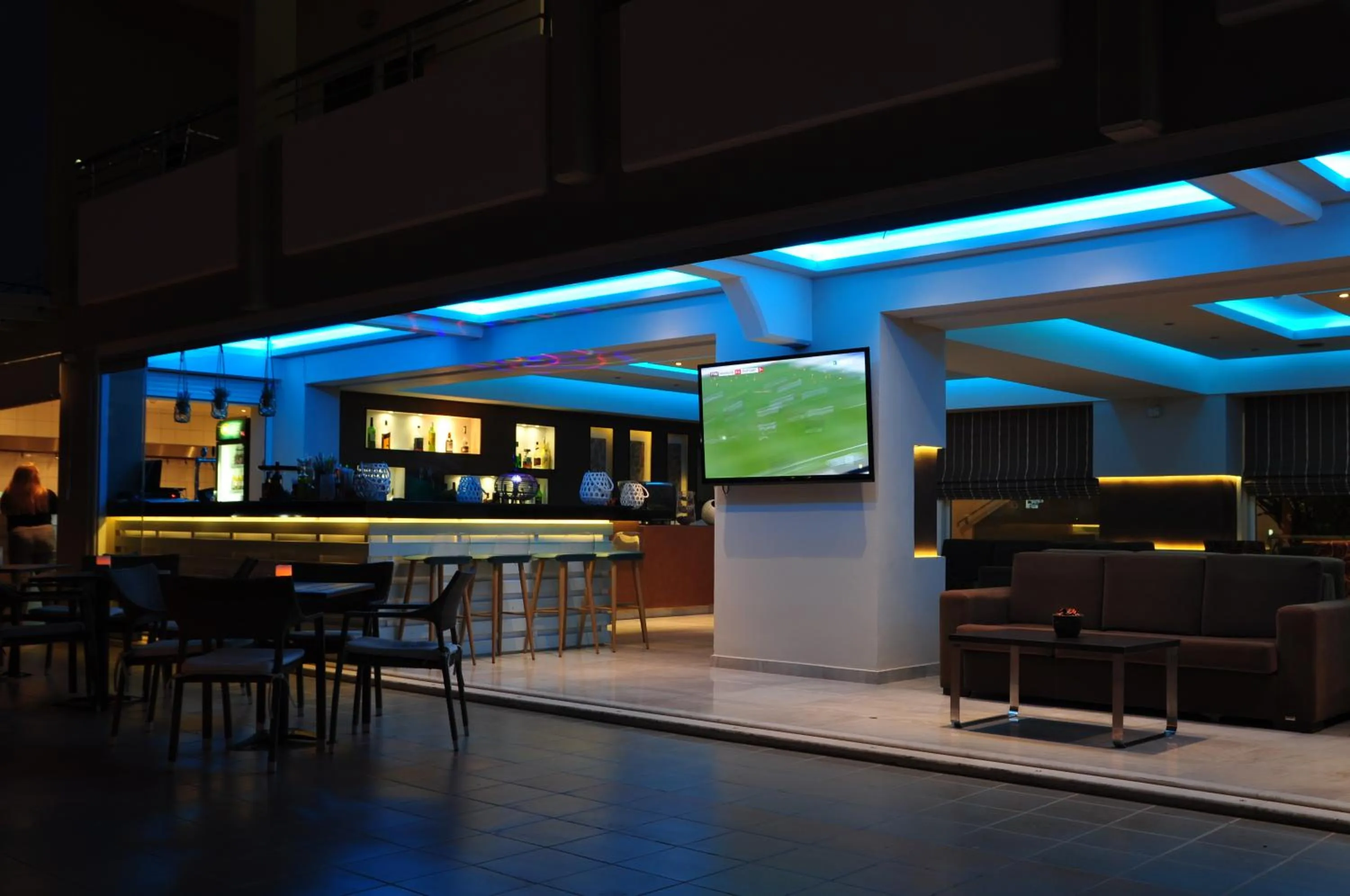 Communal lounge/ TV room in Sea Melody Beach Hotel Apartments