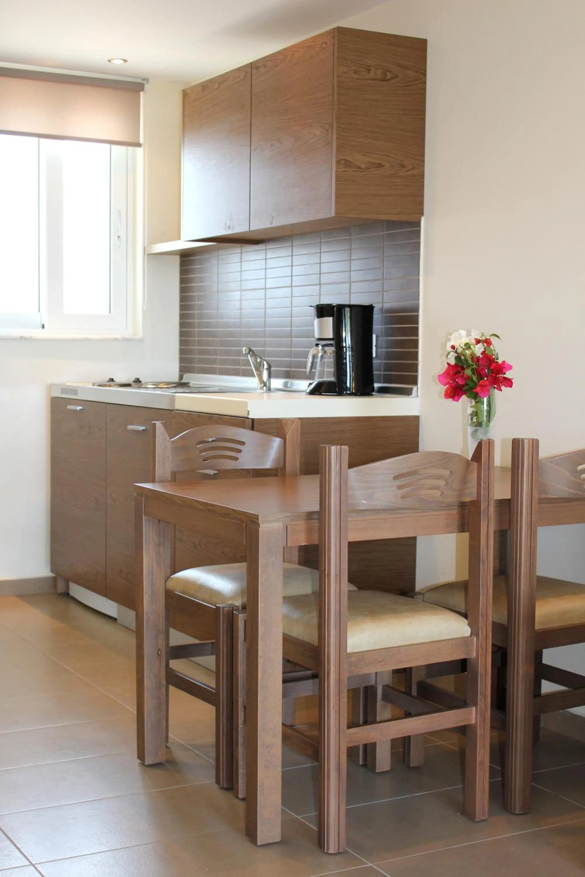 Coffee/tea facilities in Sea Melody Beach Hotel Apartments