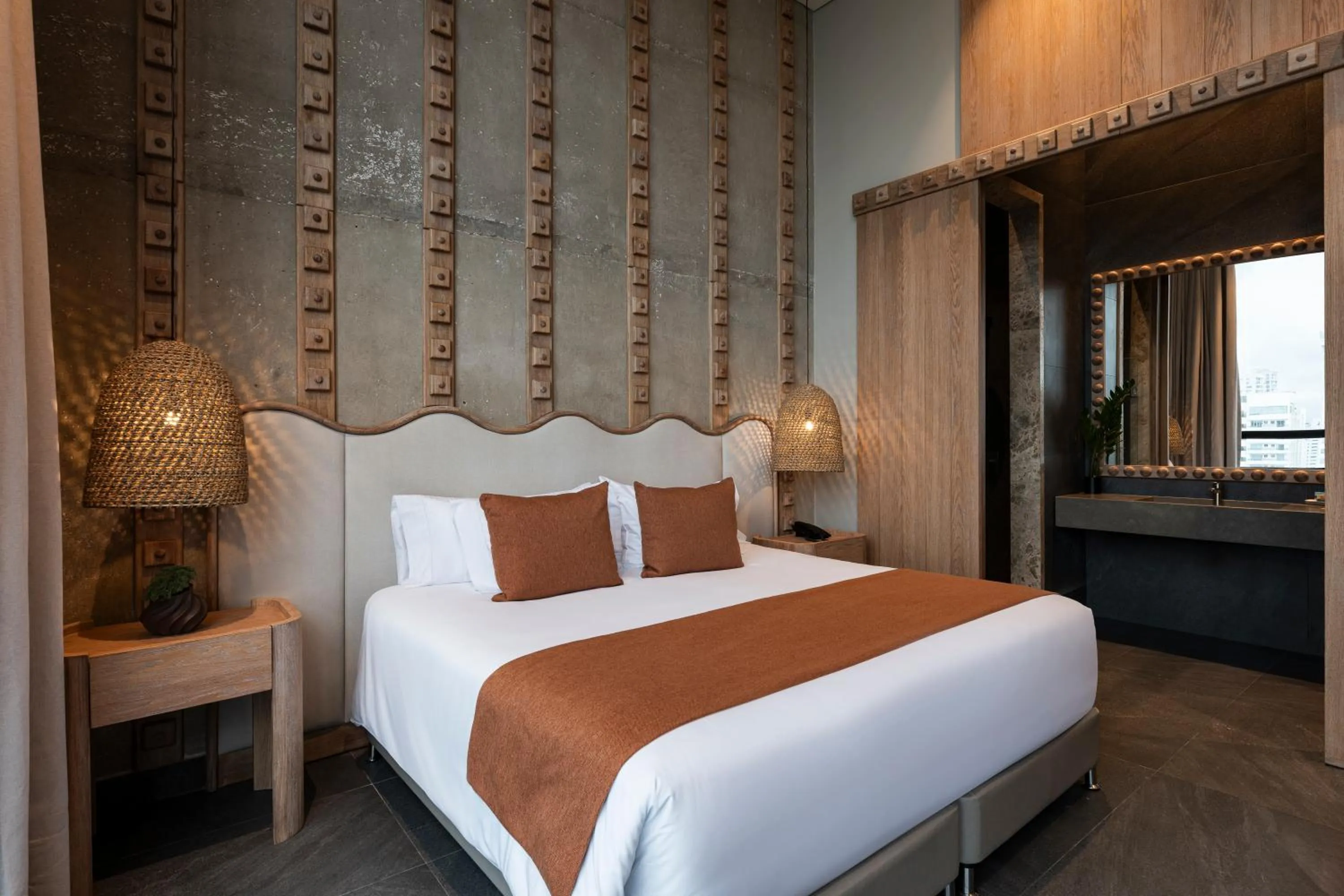 Photo of the whole room, Bed in OZ Hotel Collection