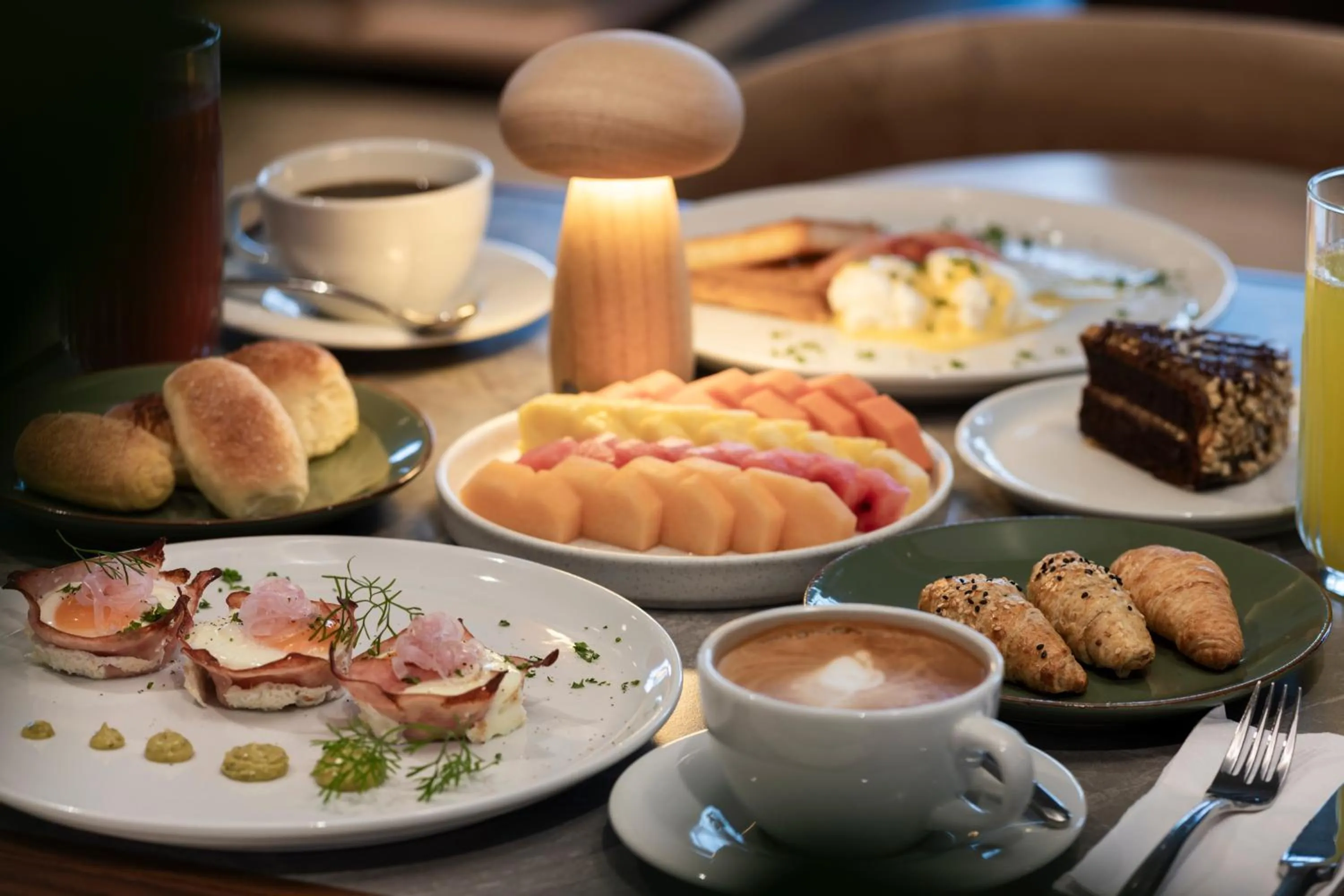 Breakfast in OZ Hotel Collection