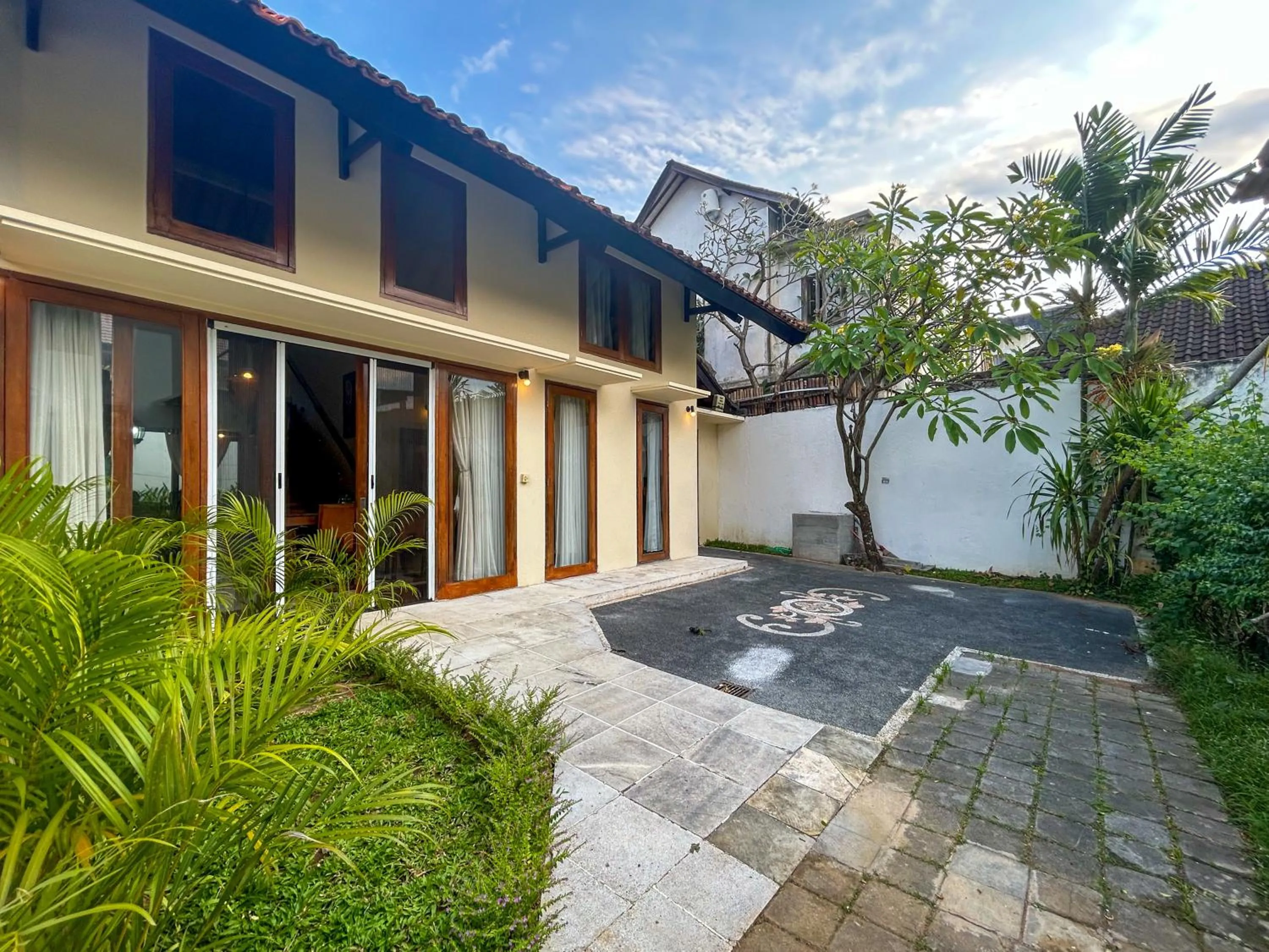 Property building in Sayang Taman Villas