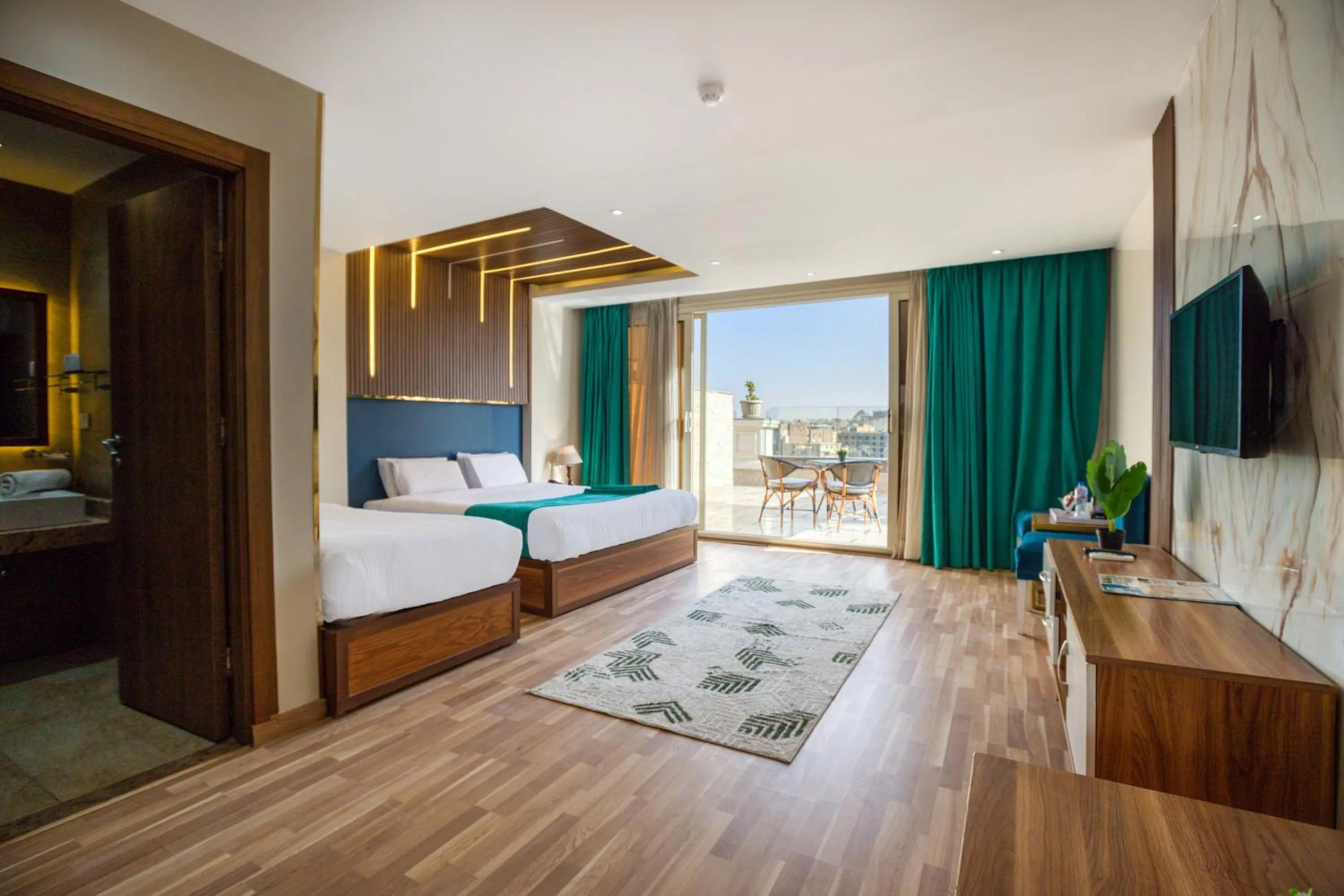 TV and multimedia, Bed in Pyramids Yard Hotel