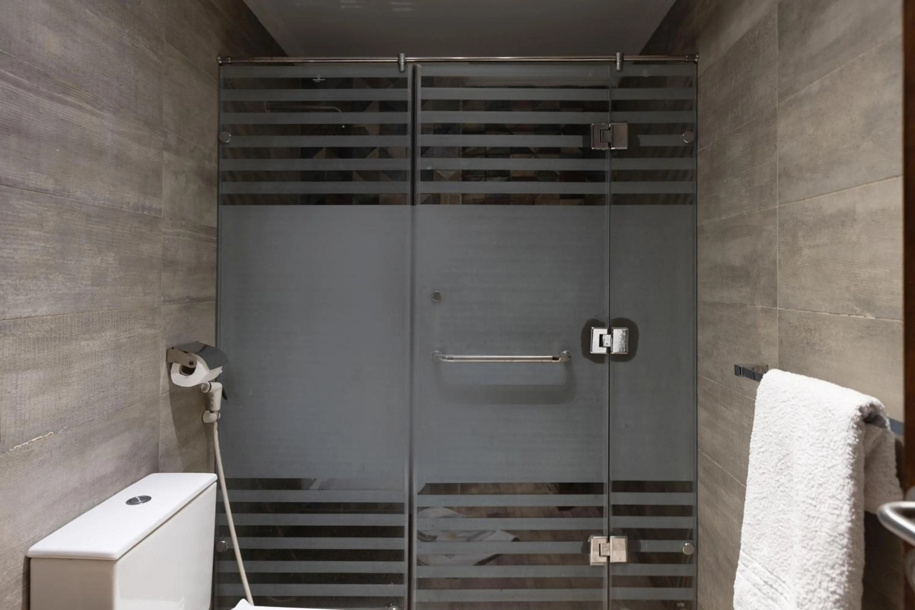 Shower in Pyramids Yard Hotel