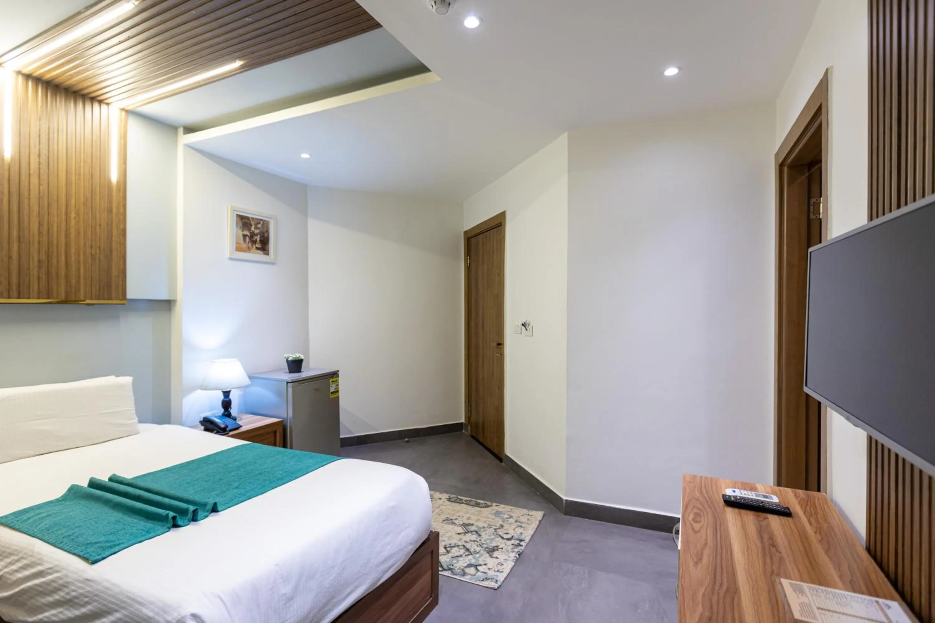 Bedroom, Bed in Pyramids Yard Hotel