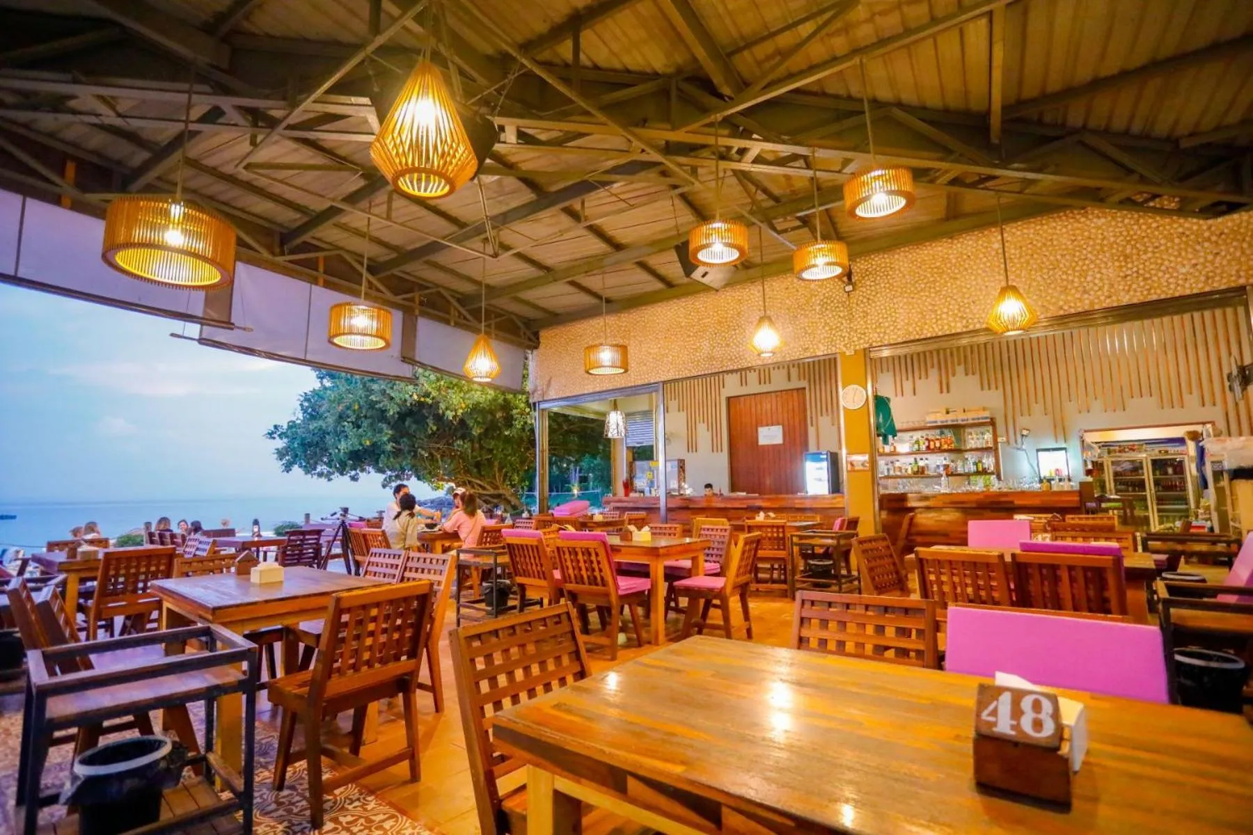 Restaurant/places to eat in Tubtim Resort