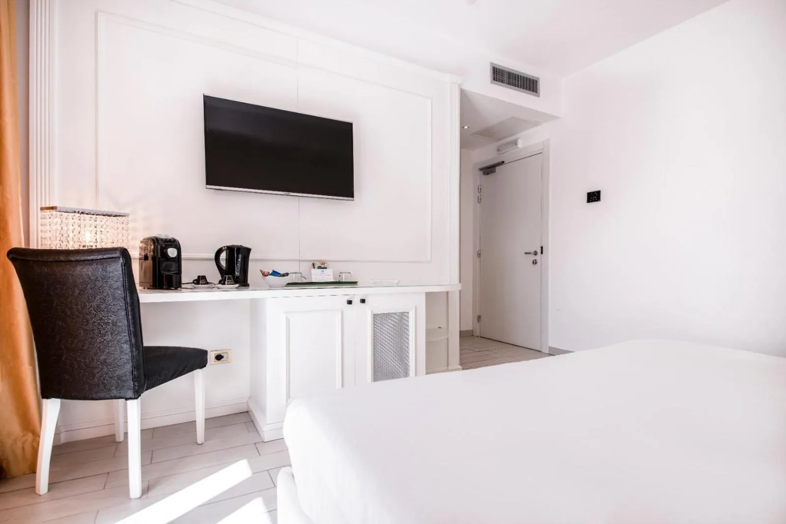 Bedroom, Bed in Ludwig Boutique Hotel & Spa