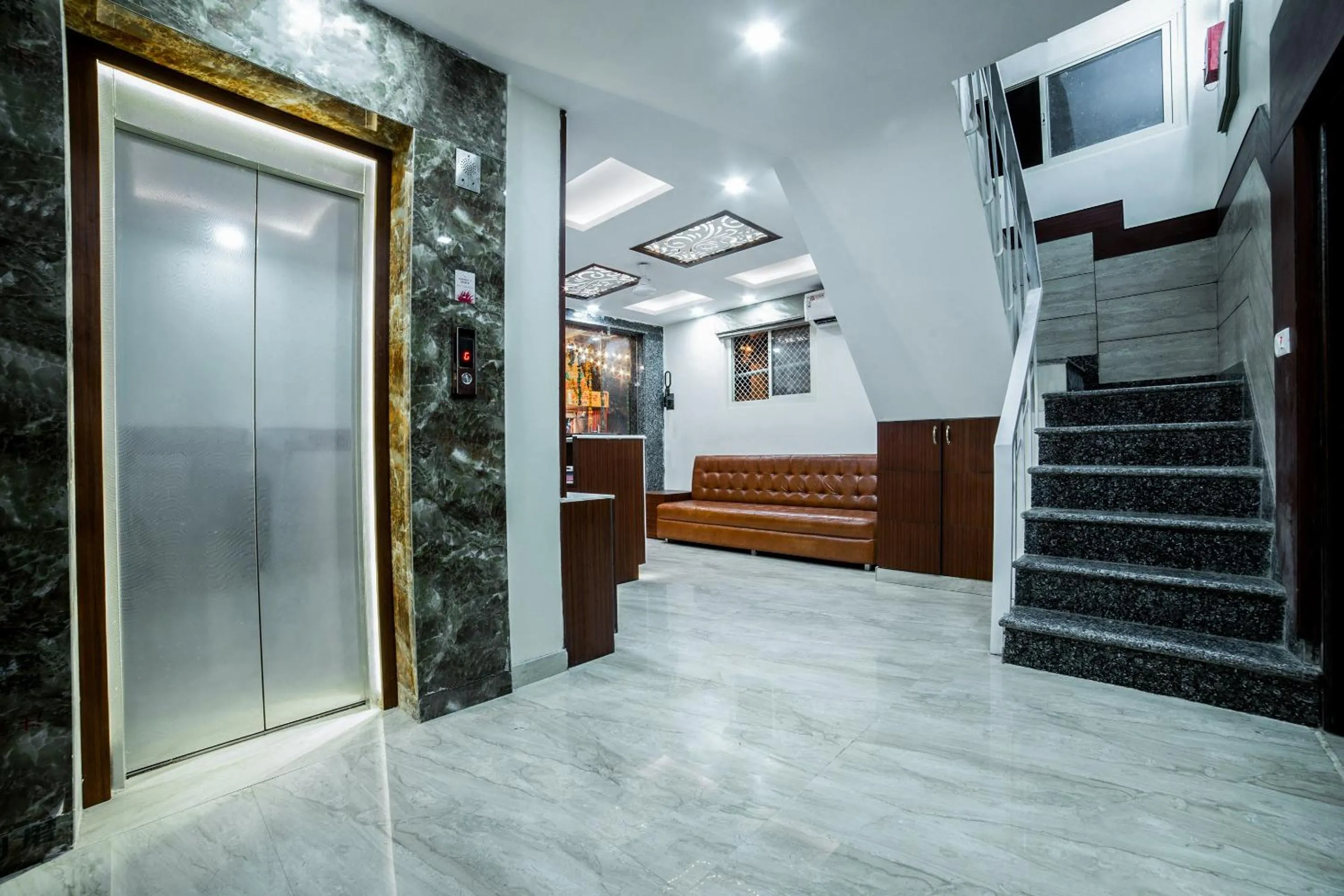 Hotel O Toto International