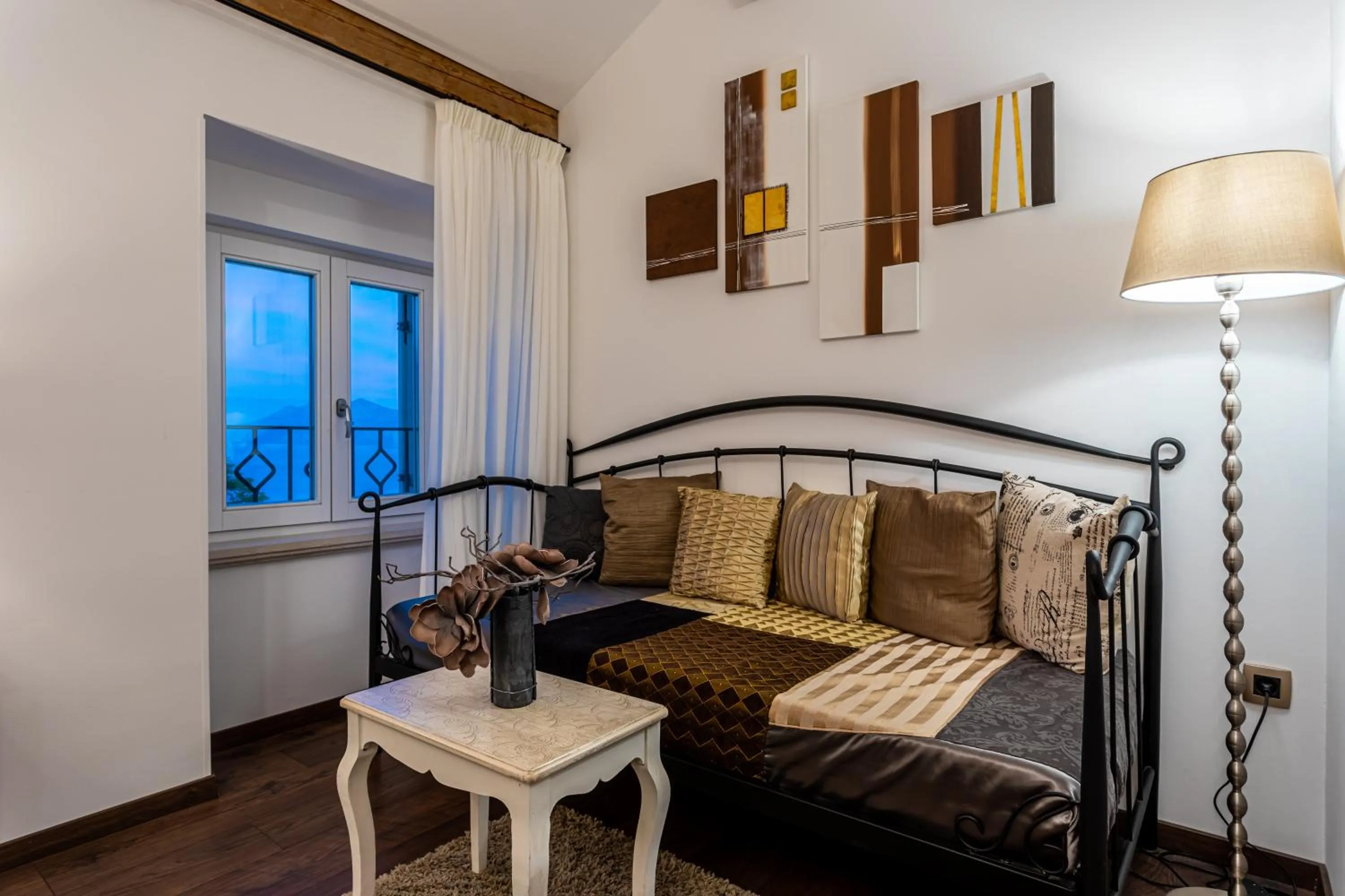 Seating area in Hotel Heritage Forza