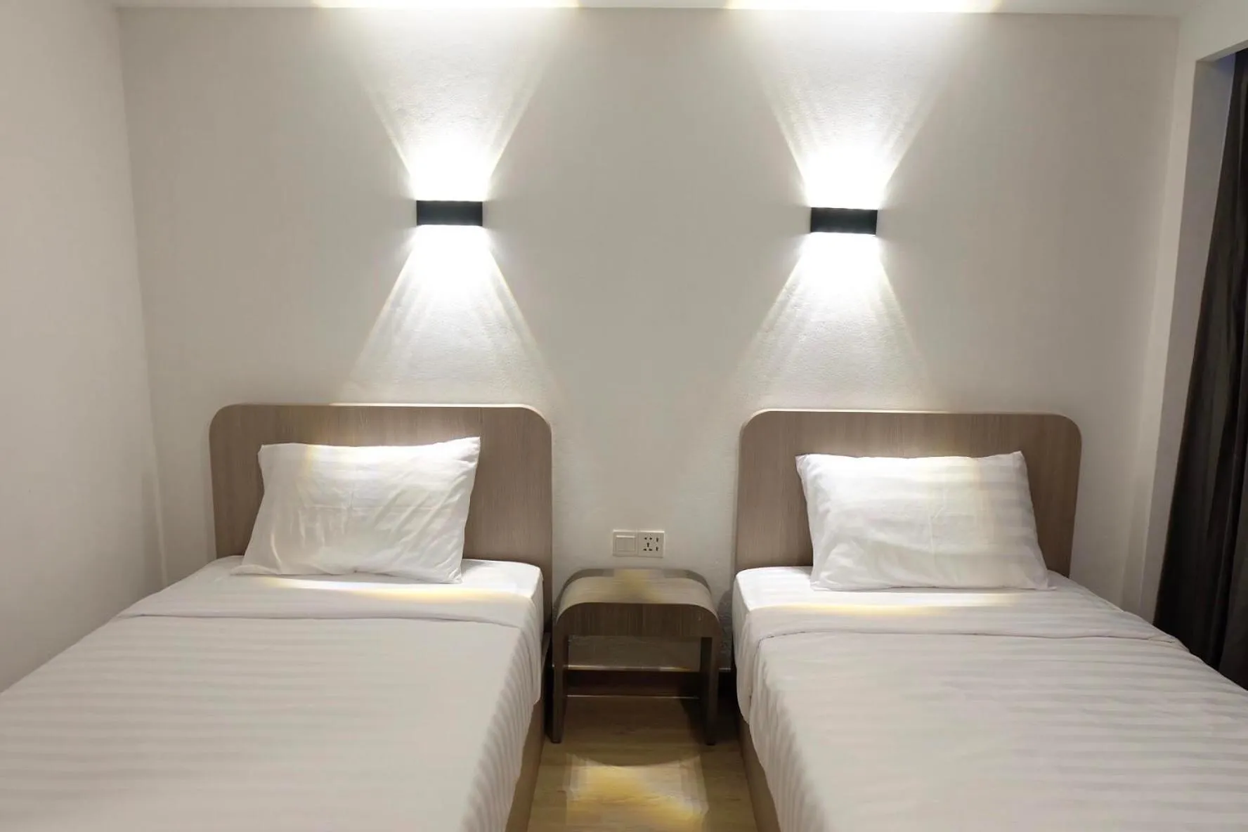 Bed in U-Thong Hotel