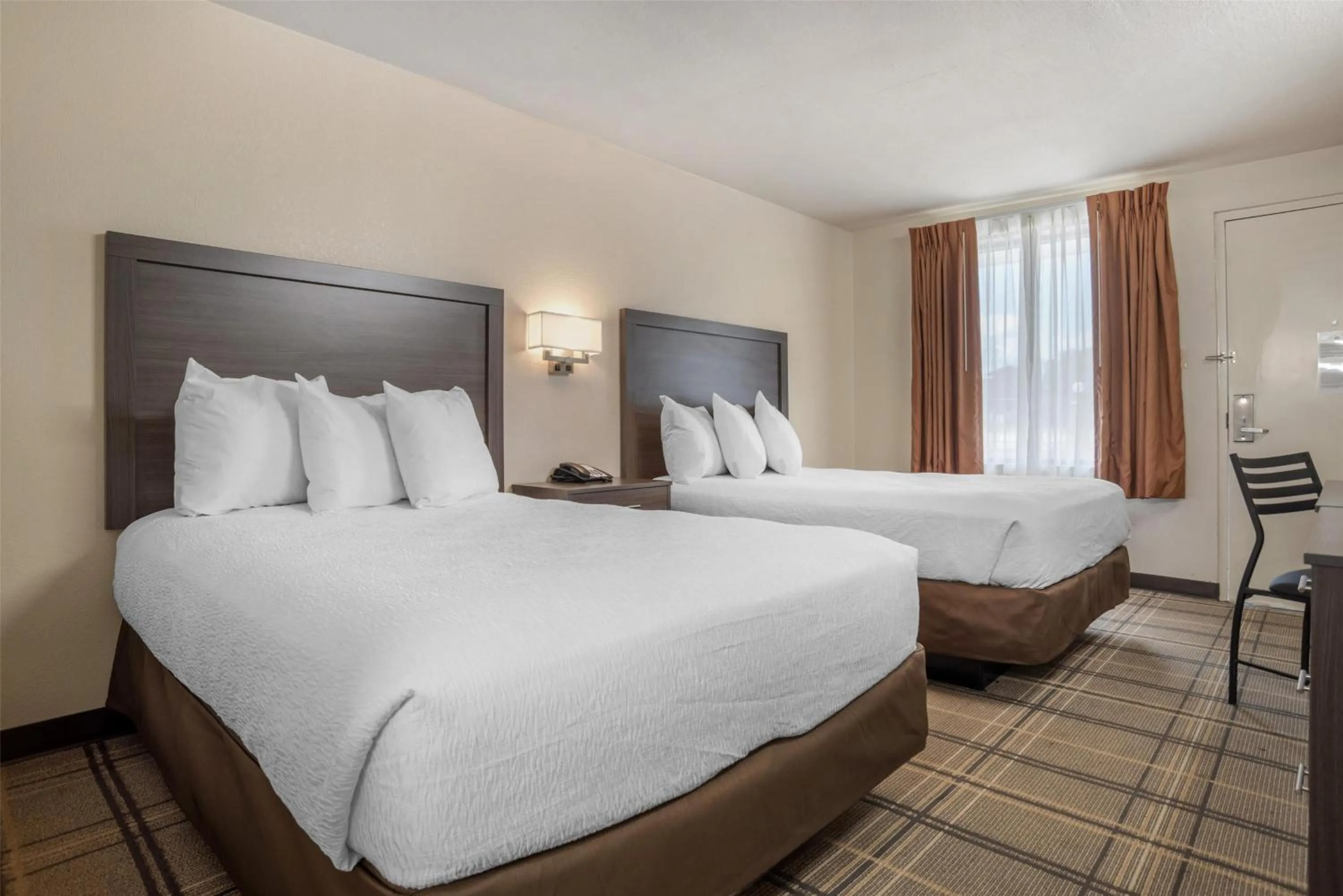 Bedroom, Bed in SureStay by Best Western Gonzales