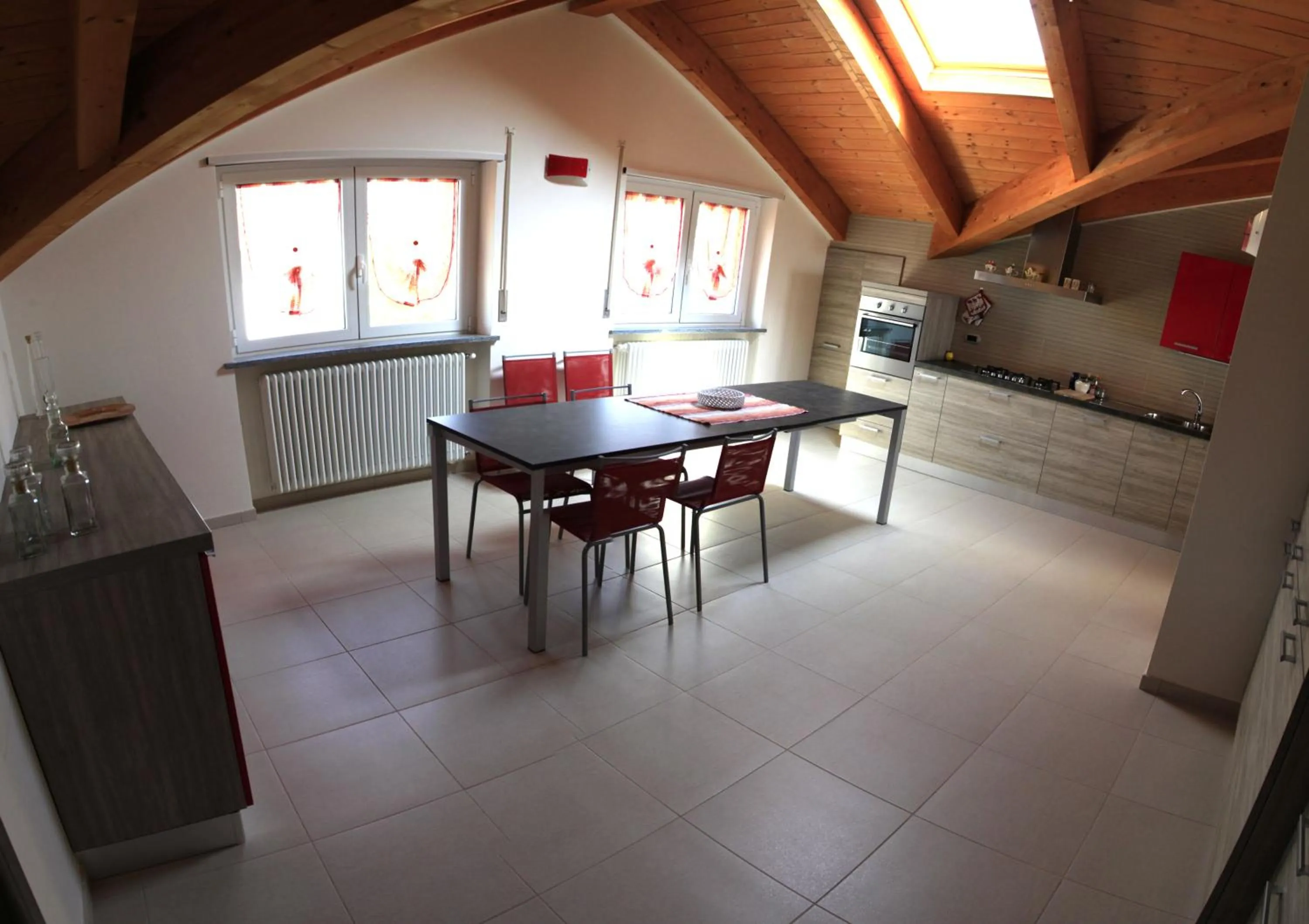 Kitchen or kitchenette in B&B Alba in Langhe