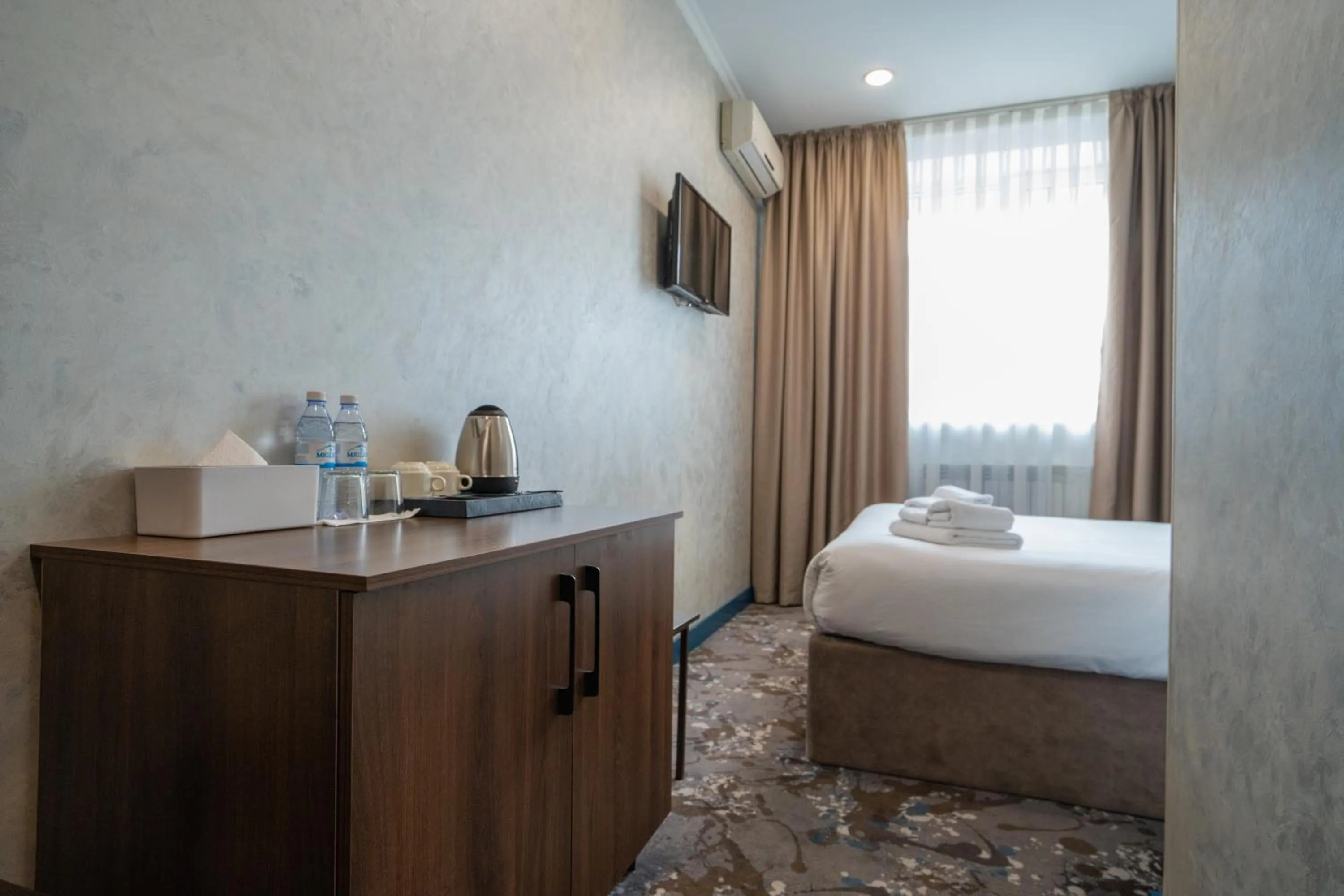 Bed in MILDOM Express