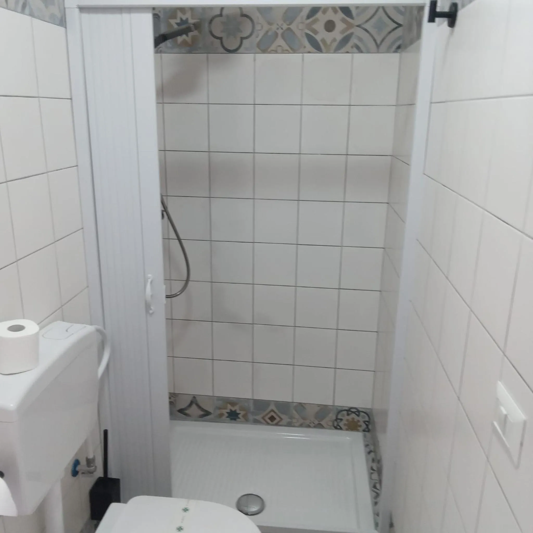 Shower in Salvone's house B&B